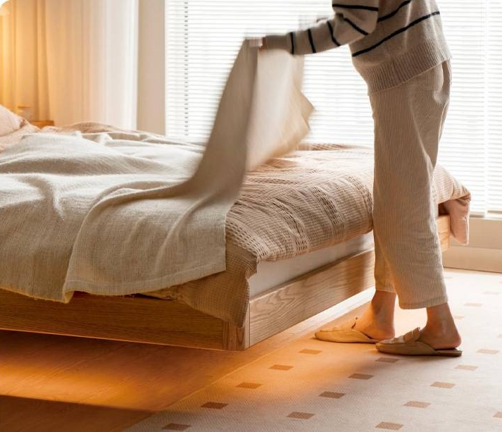 Oak Solid Wood Suspended Bed with Soft Backrest – Piano Key Design