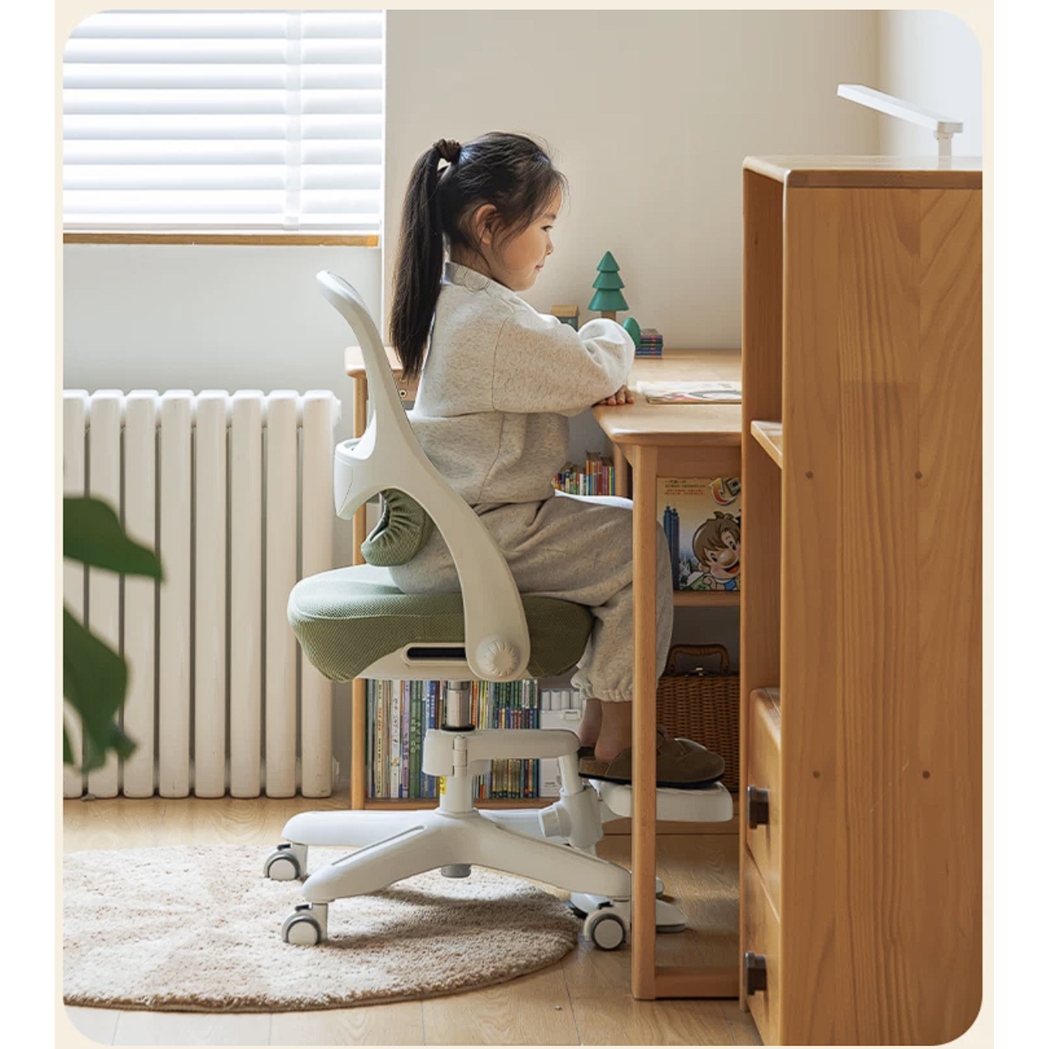 Kids Adjustable Swivel Study Chair with Footrest