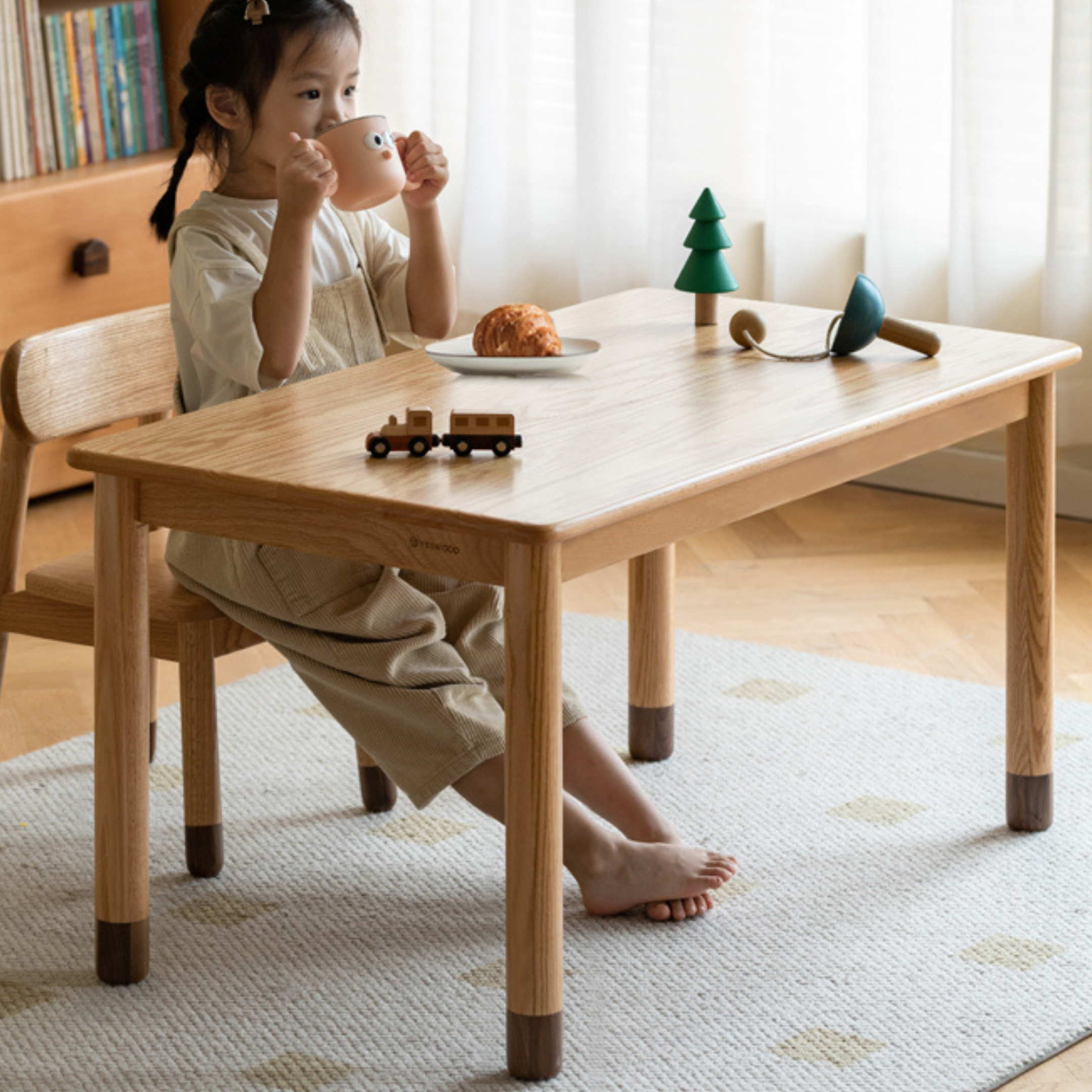 Oak Solid Wood Handmade Children's StudyTable