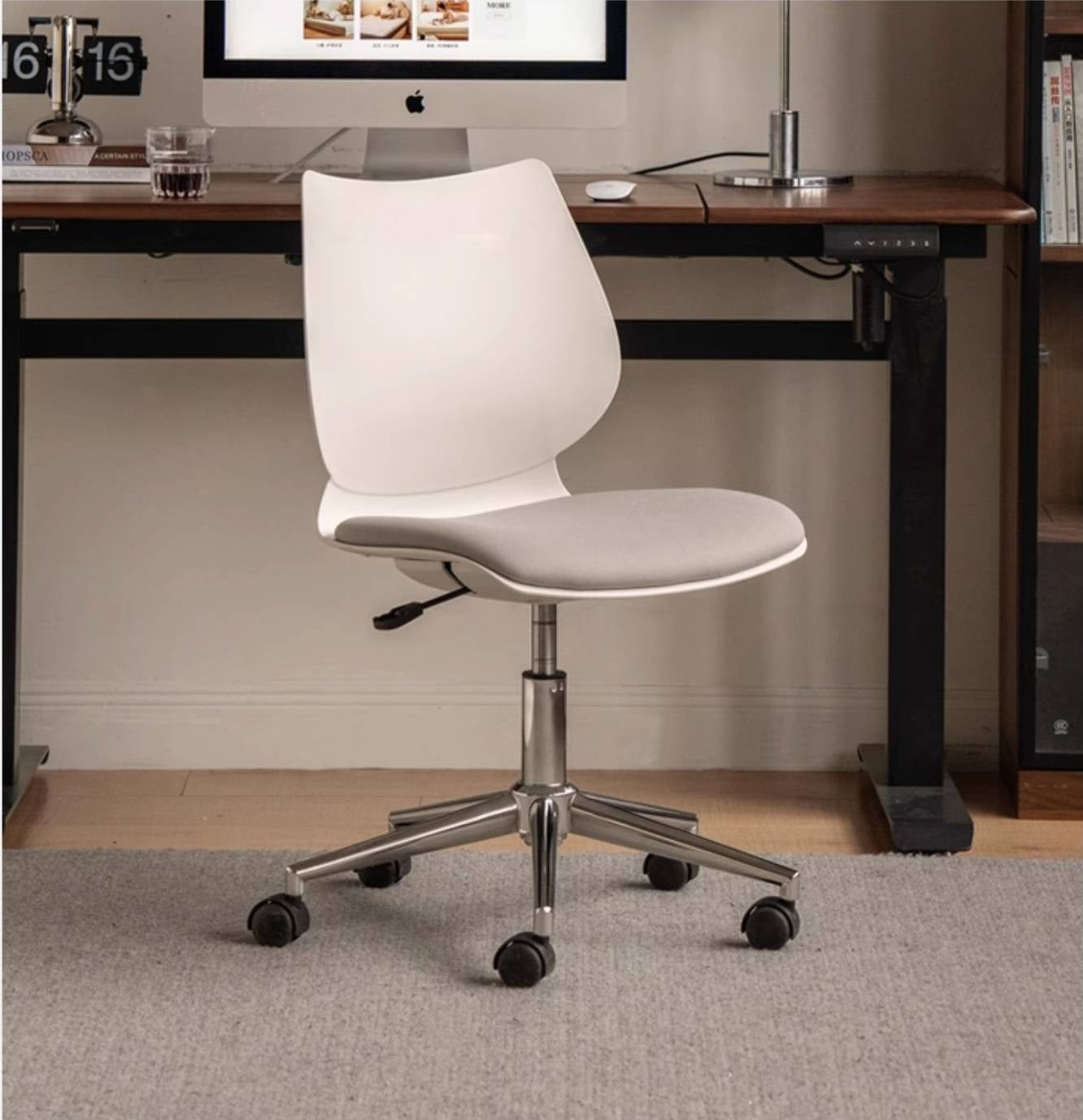 Fabric Adjustable And Casual Office Chair