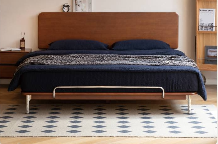 Poplar Solid Wood Bedroom Vintage Style Combination Set