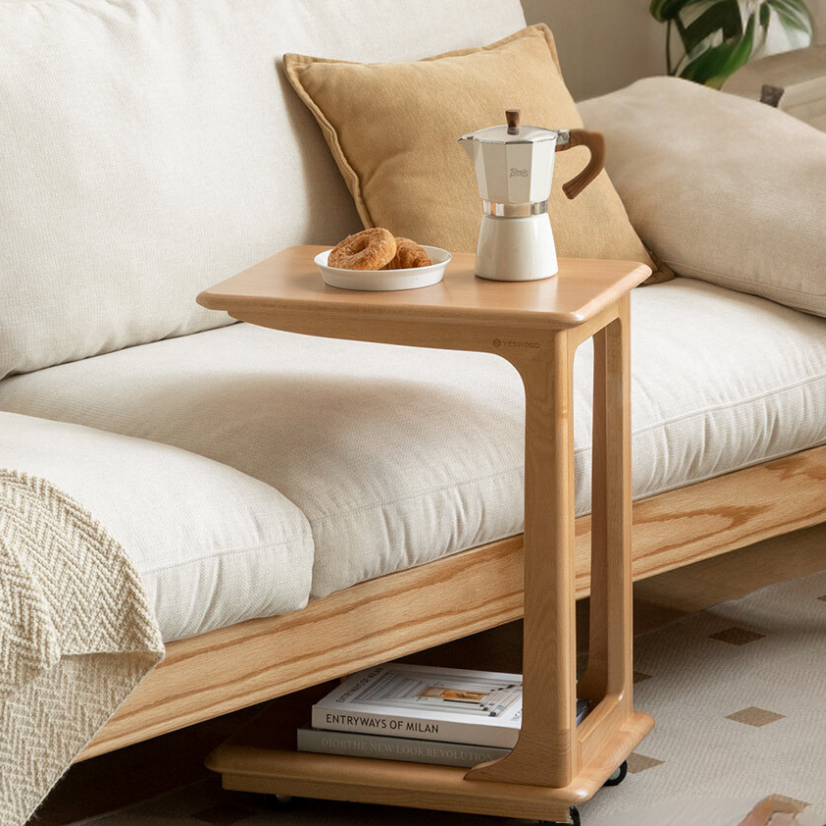 Cherry, Beech, Black Walnut, Solid Rubberwood Chic C-Shaped Side Table