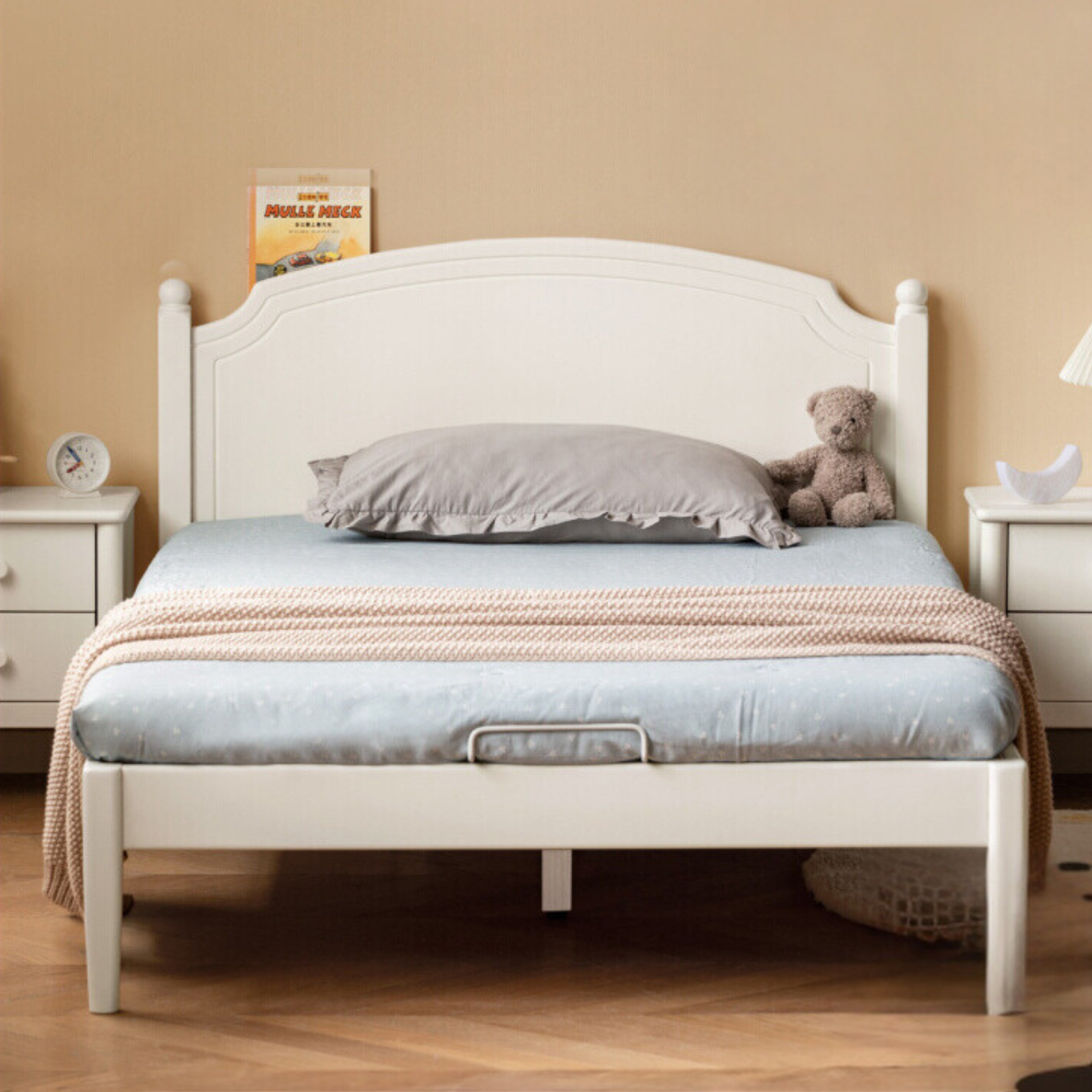 Rubber Wood Children's Bed American Cream Style.