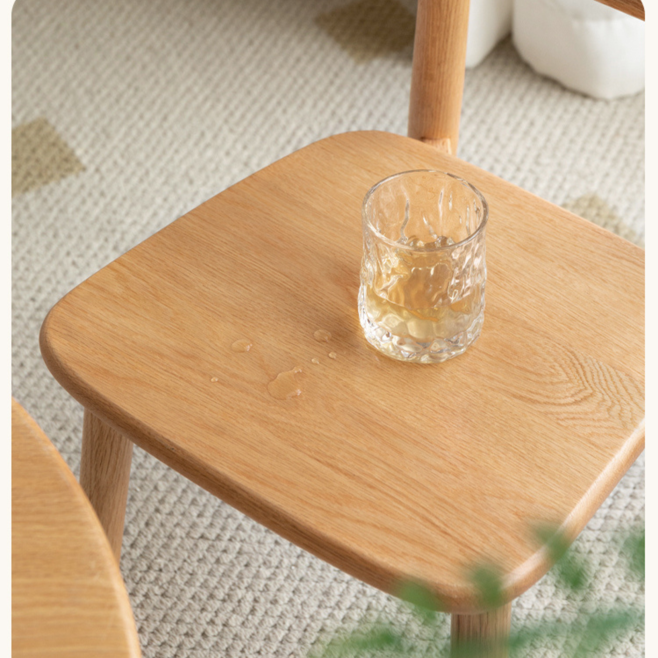 Oak Solid Wood Small Chair Children's Baby Chair.