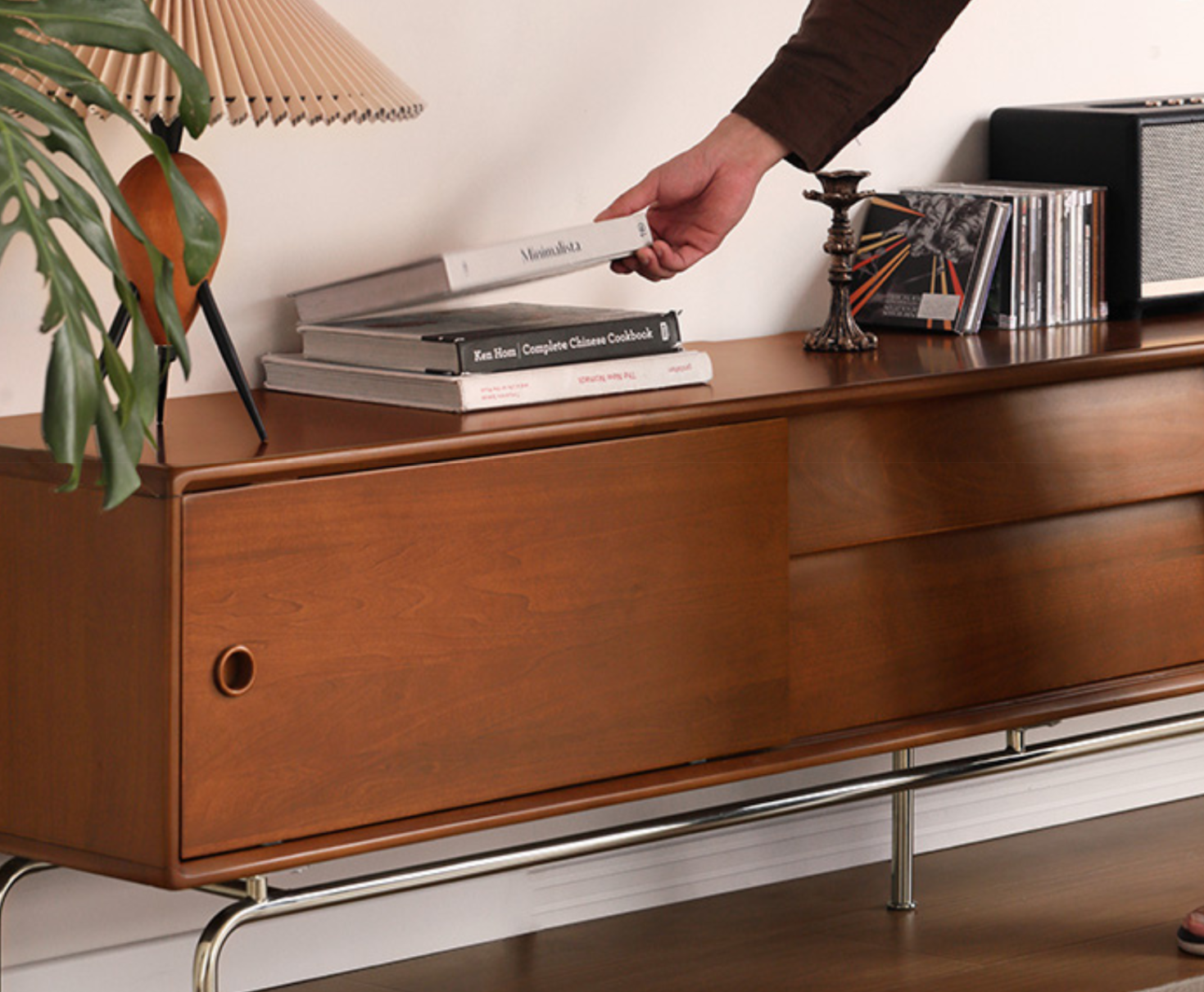 Poplar Solid Wood Retro Floor TV Cabinet.