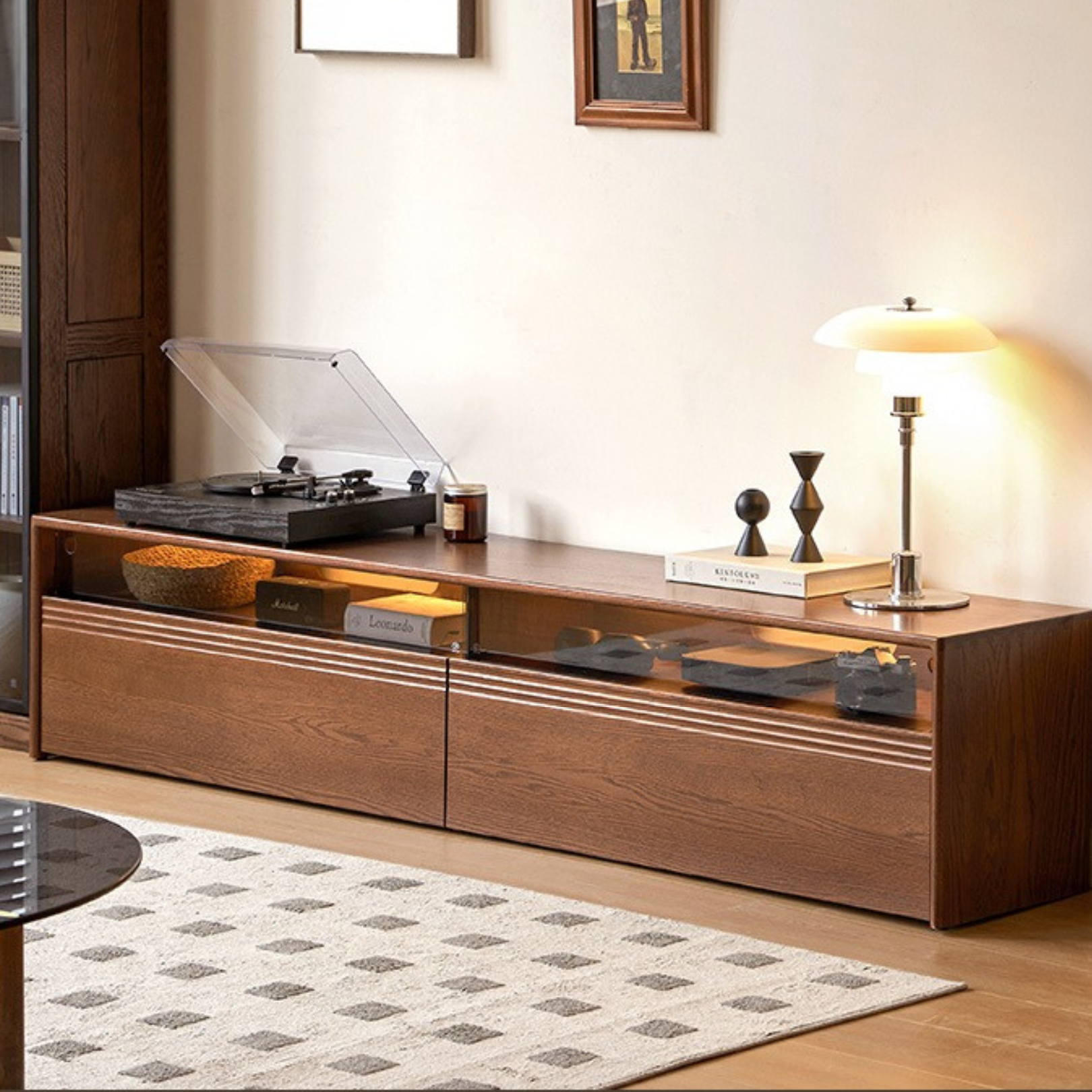 Oak Solid Wood Floor TV Cabinet.