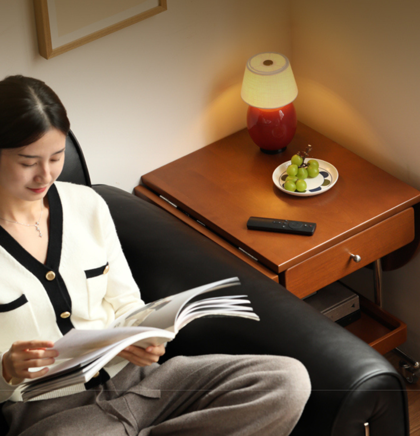 Poplar Solid Wood Folding Coffee Table.
