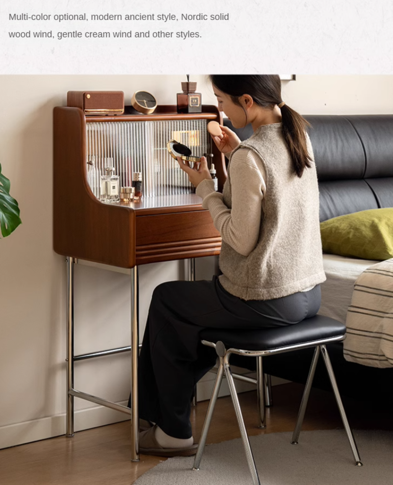 Soft Bag Square Makeup Stool.