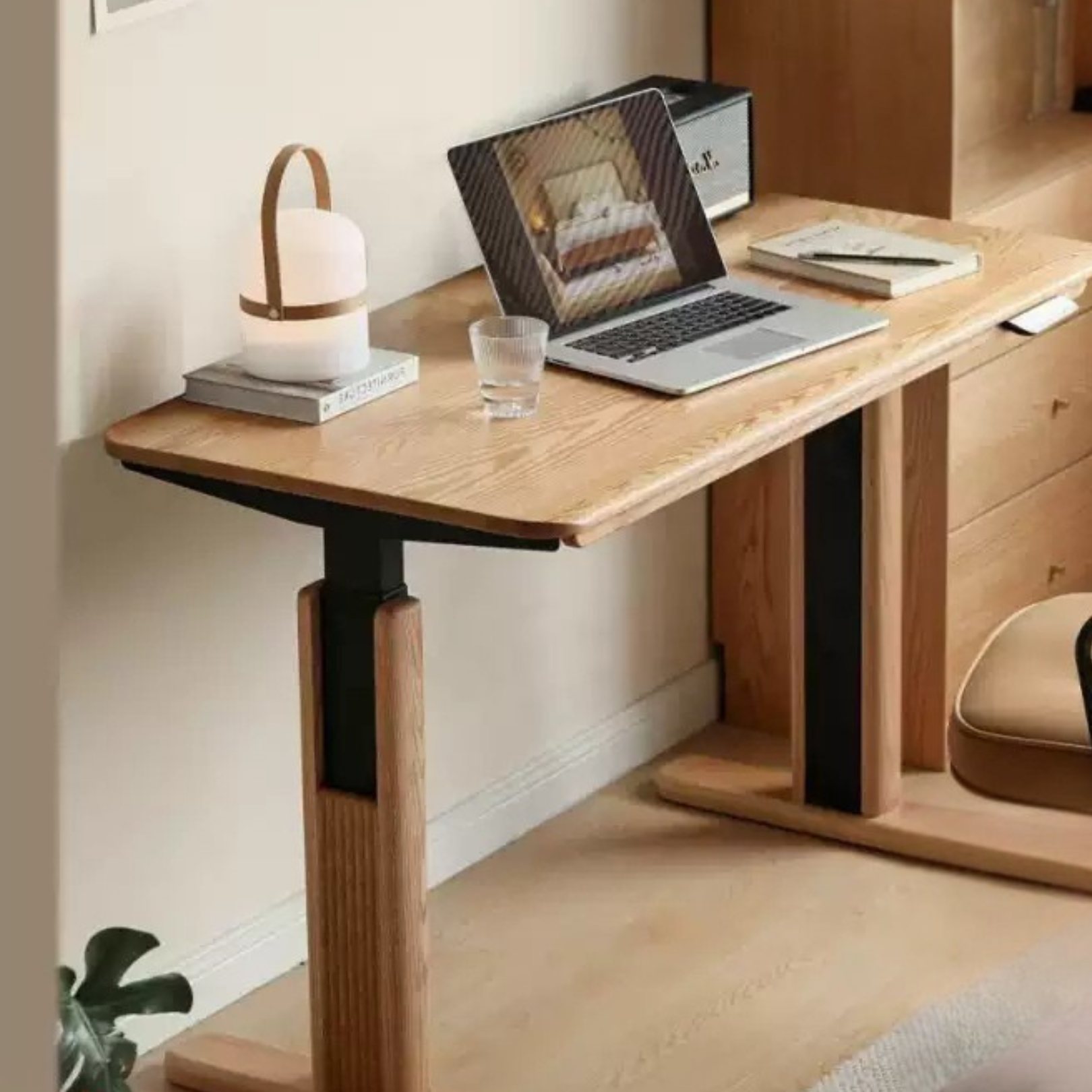 Oak, Ash Solid Wood Electric Lift Desk