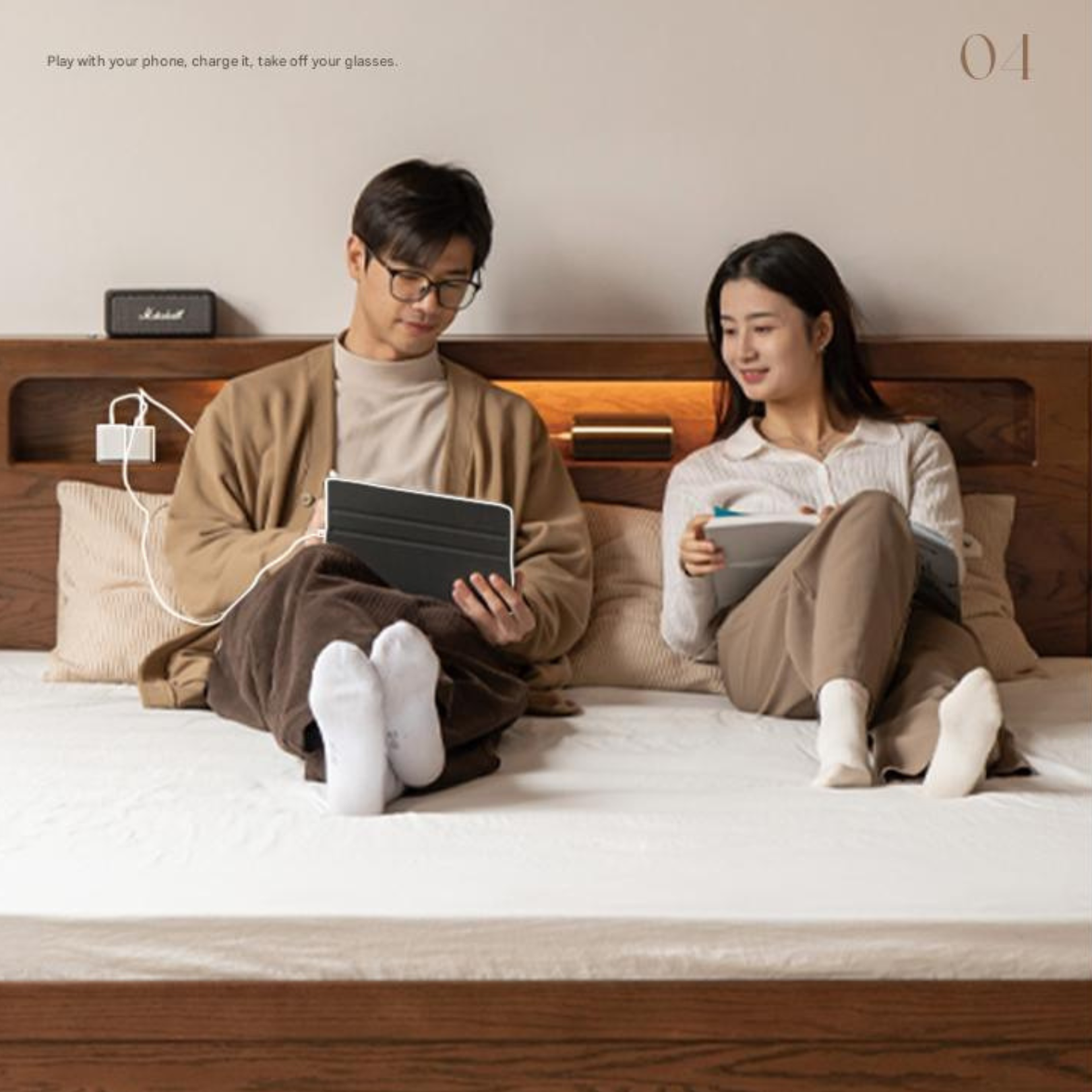 Oak Solid Wood Luminous Storage Box Bed