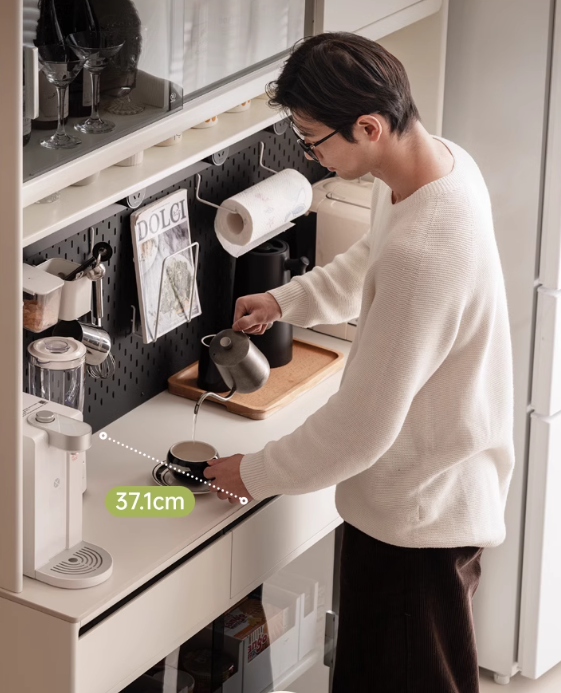 Solid Rubberwood Cream Style Rock Board Sideboard.