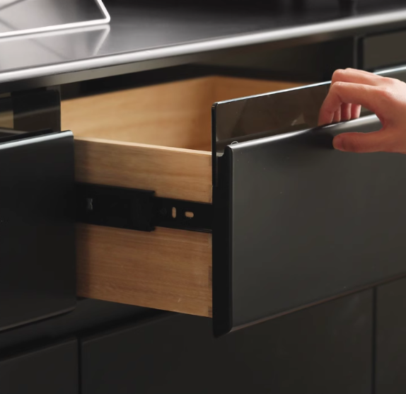 Rubber Solid Wood Modern Black Drawer Cabinet