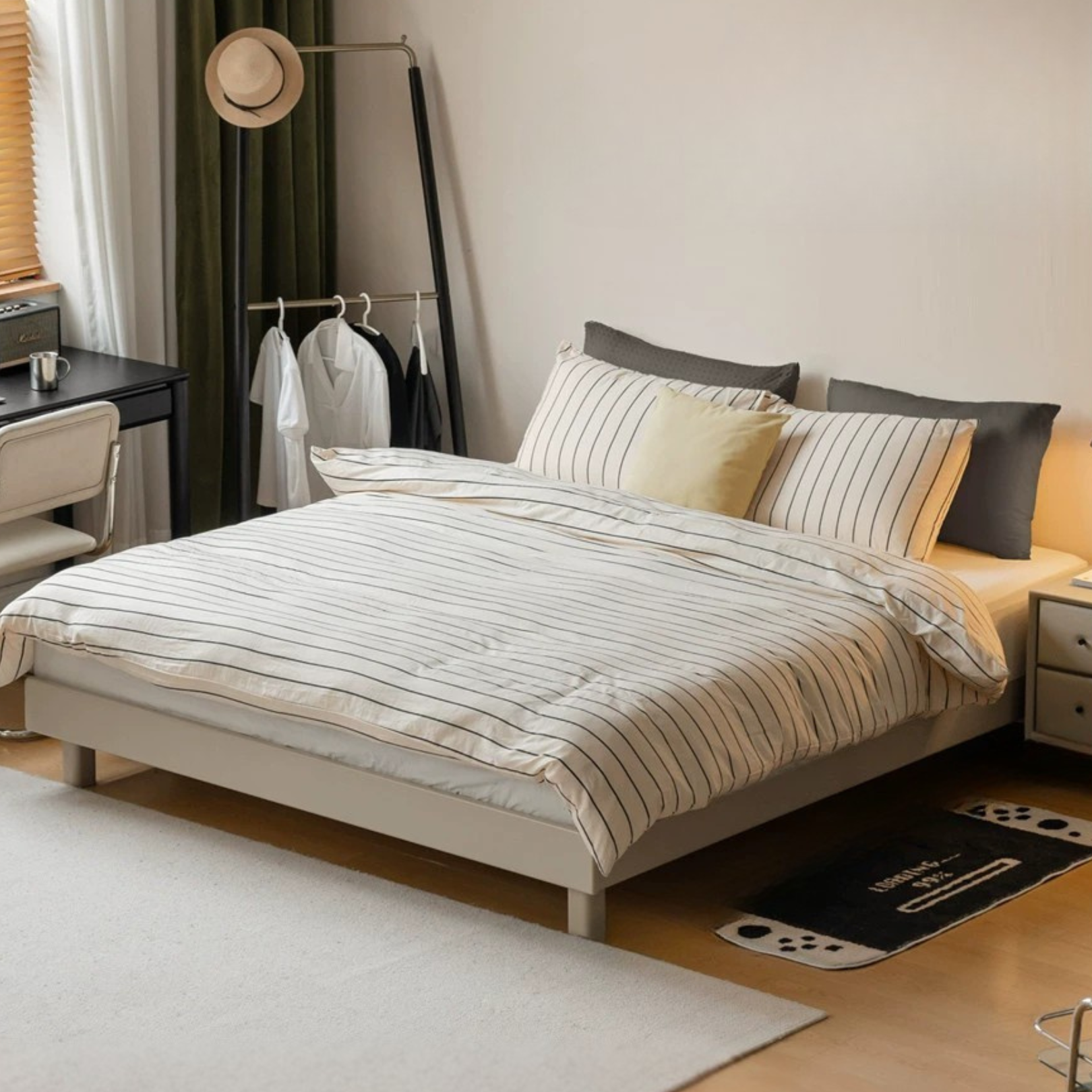 Poplar solid wood Platform Bed, Headboard-Free Bed,