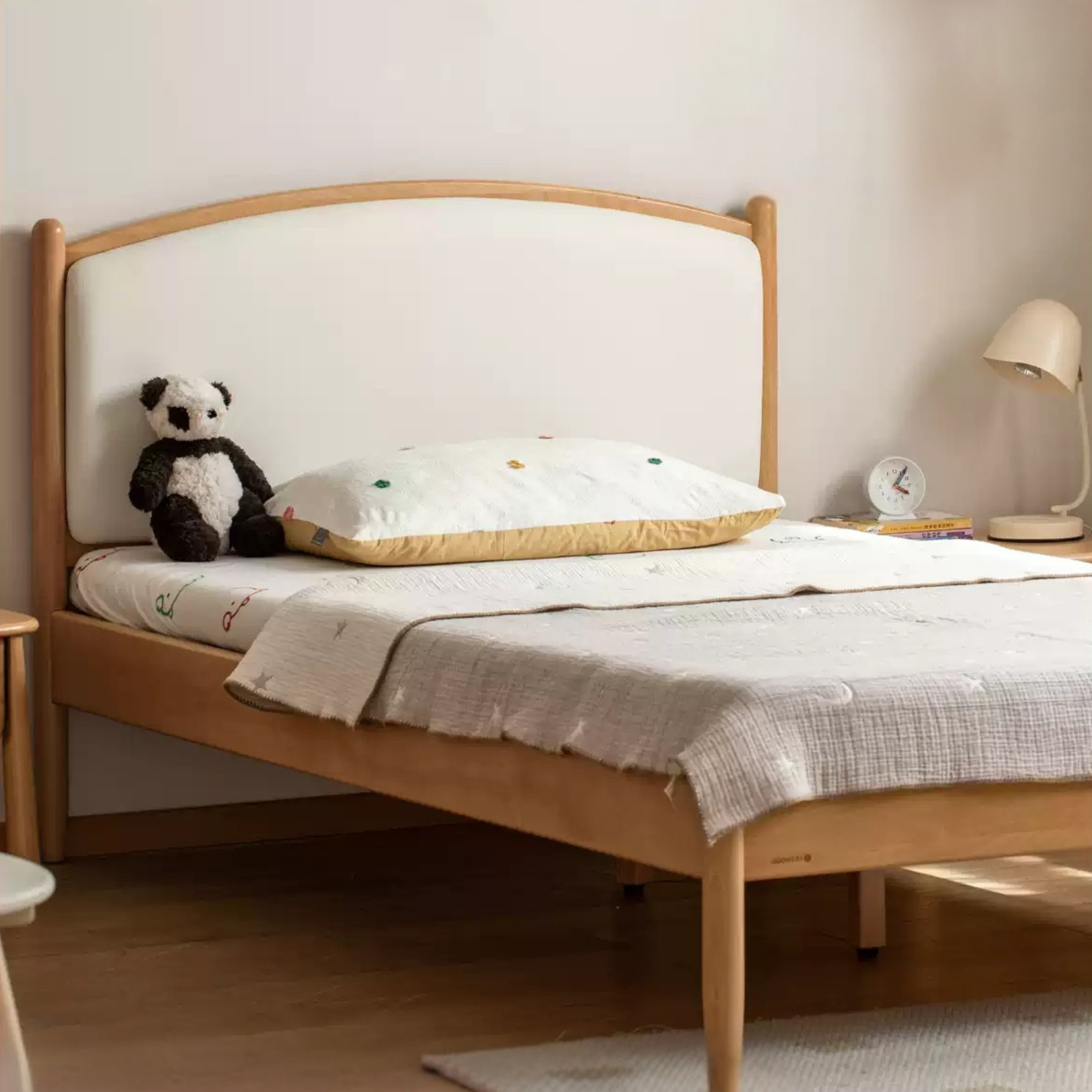 Beech solid wood Children's Soft Bed<