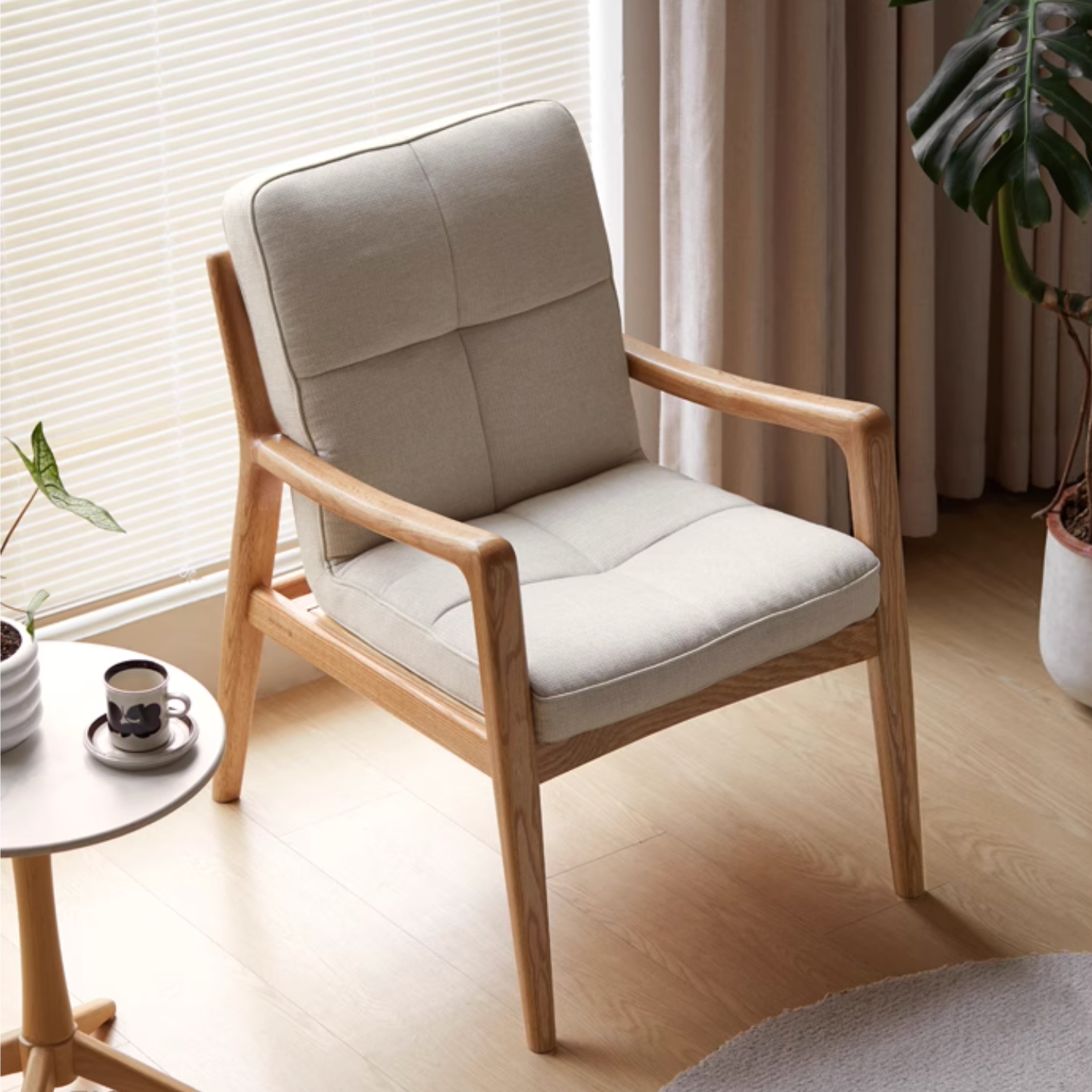 Oak Solid Wood Modern Style Chair