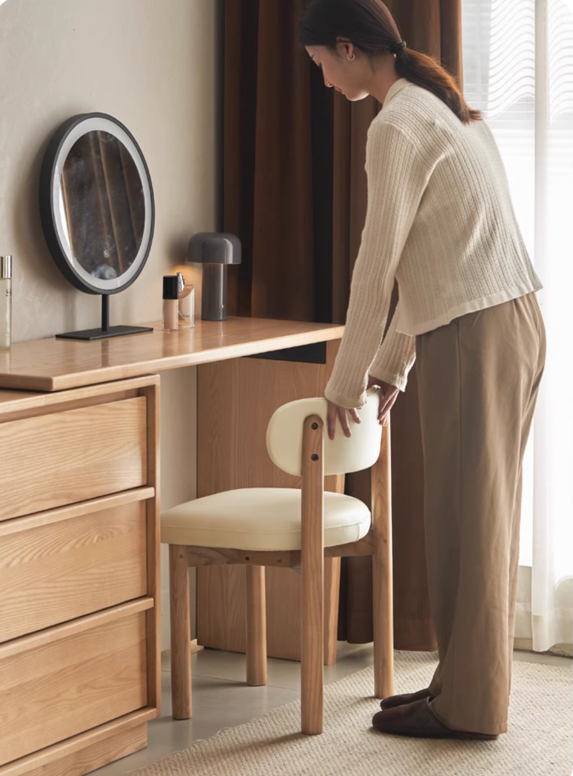 Ash, Red Oak Solid Wood Modern Style Makeup Chair