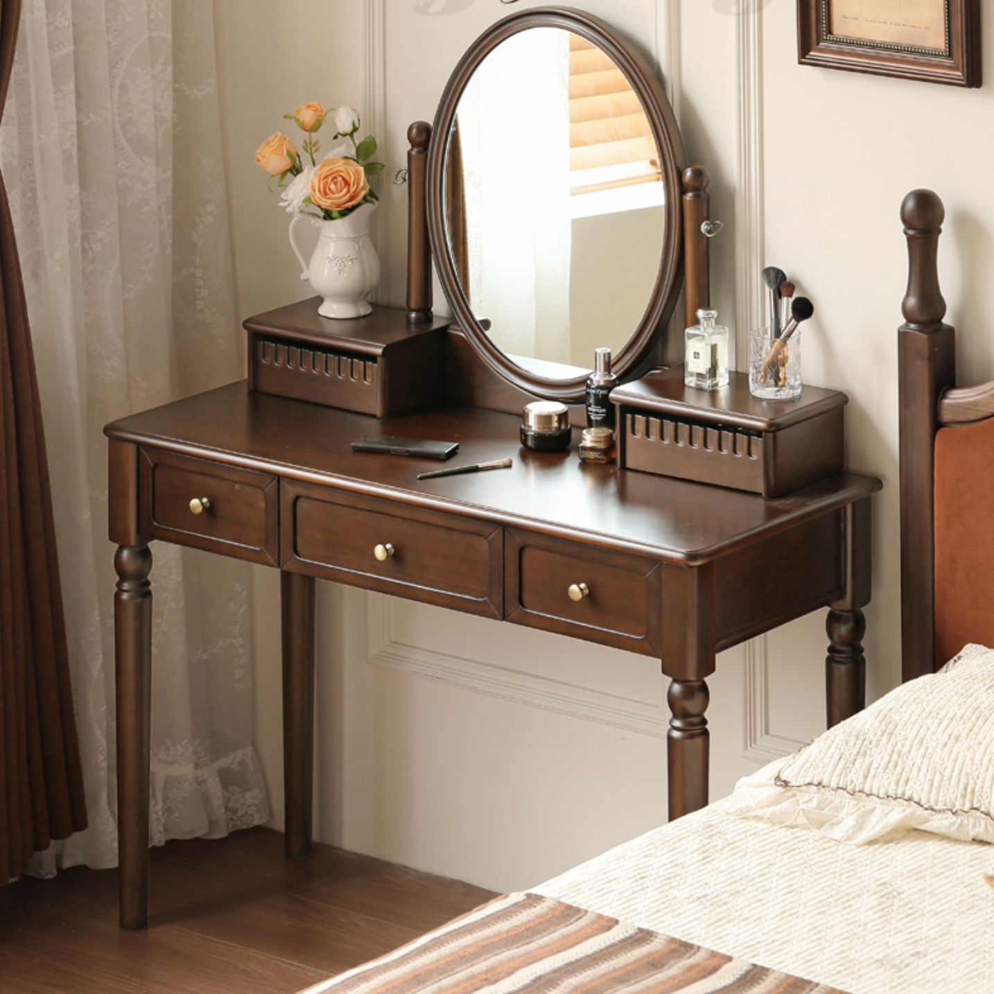 Poplar Solid Wood American Retro Style Vanity Table with Makeup Mirror