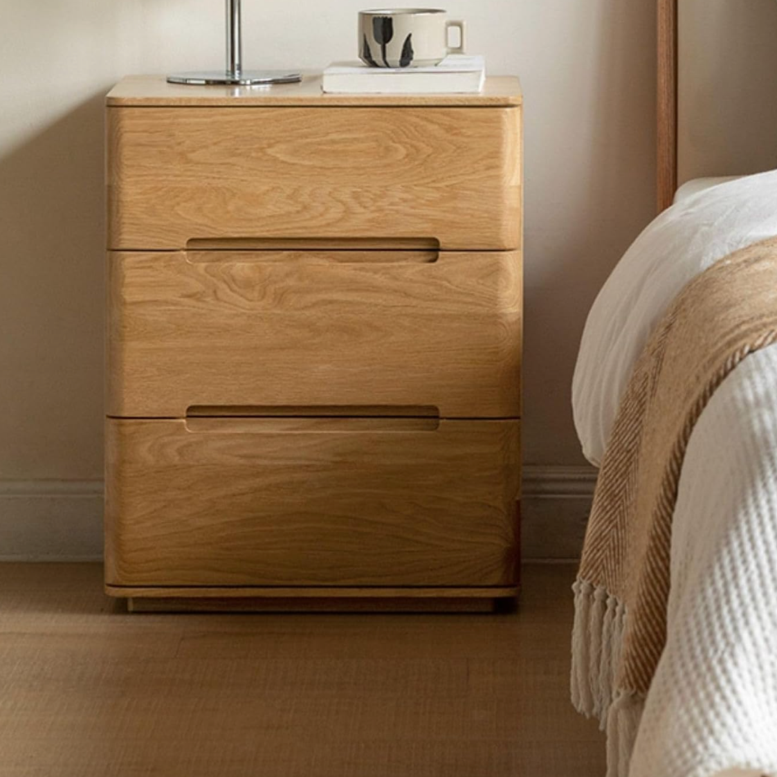 Oak Solid Wood 3-Drawer Nightstand with Groove Handles and Rounded Corners