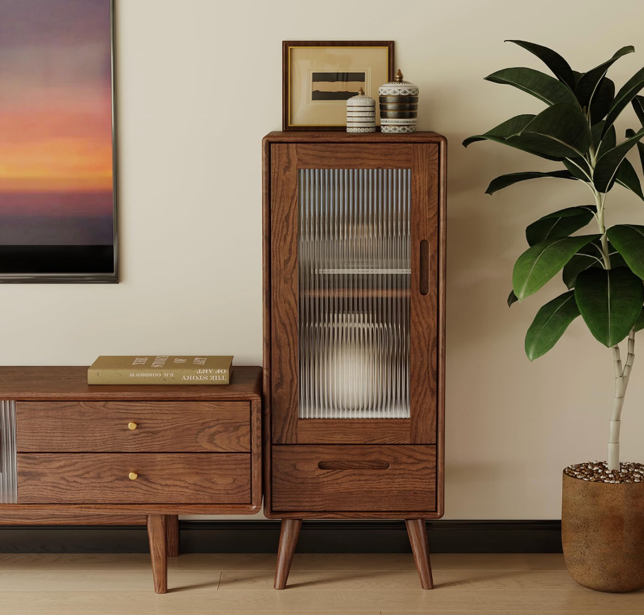 Oak Solid Wood Display Cabinet with Fluted Glass Door and Tapered Legs