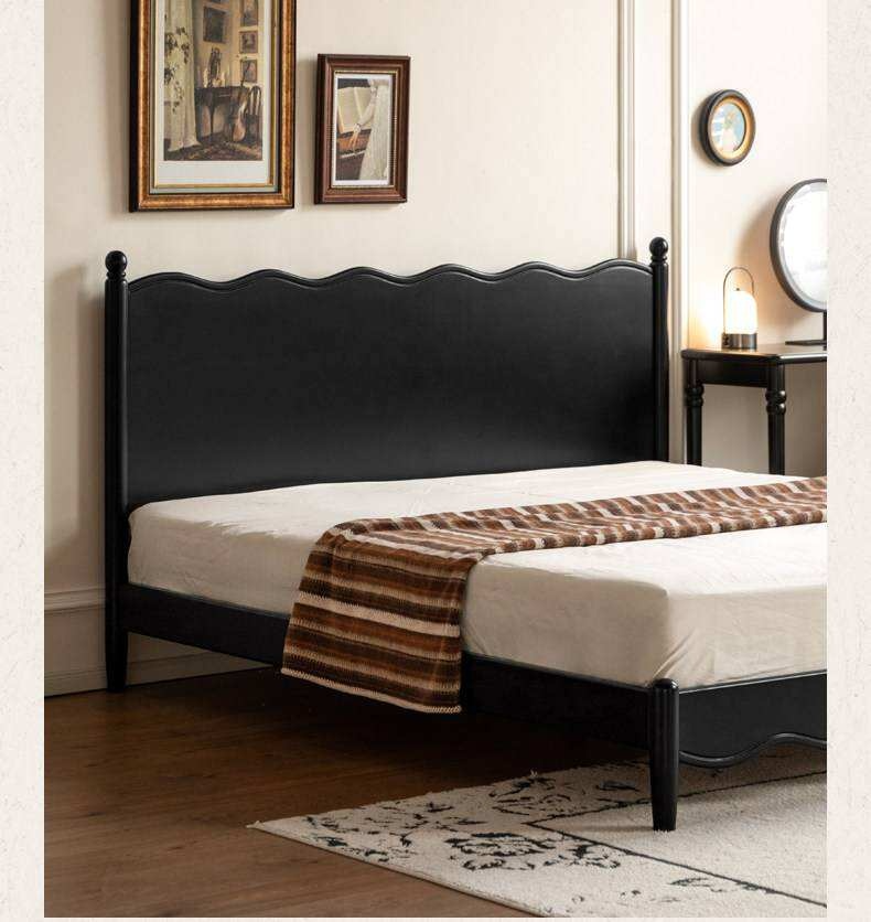 Rubberwood Solid Wood French Style Bed with Black Carved Headboard and Elegant Curved Frame