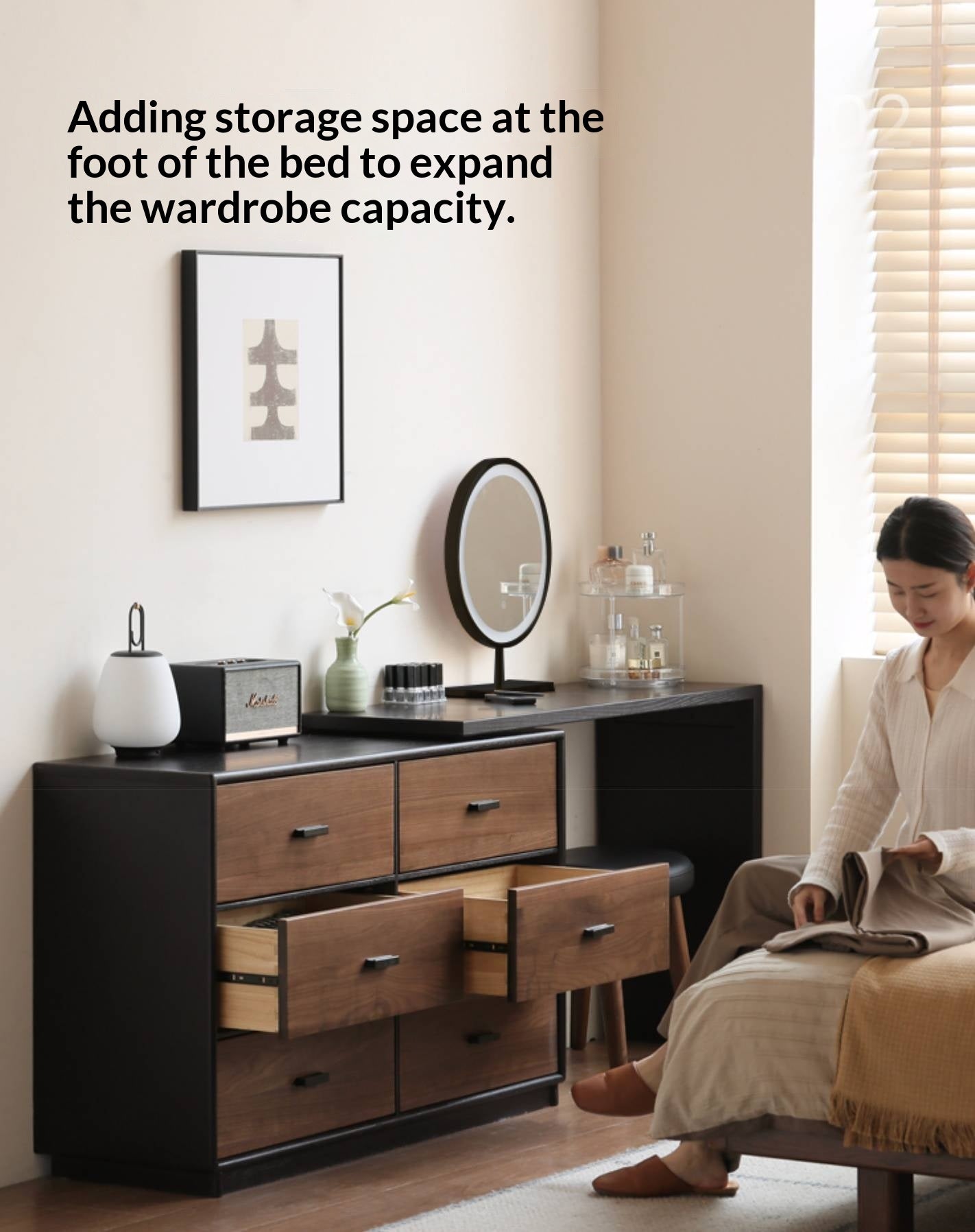 Black Walnut Solid Wood Italian Light Luxury Vanity Table.