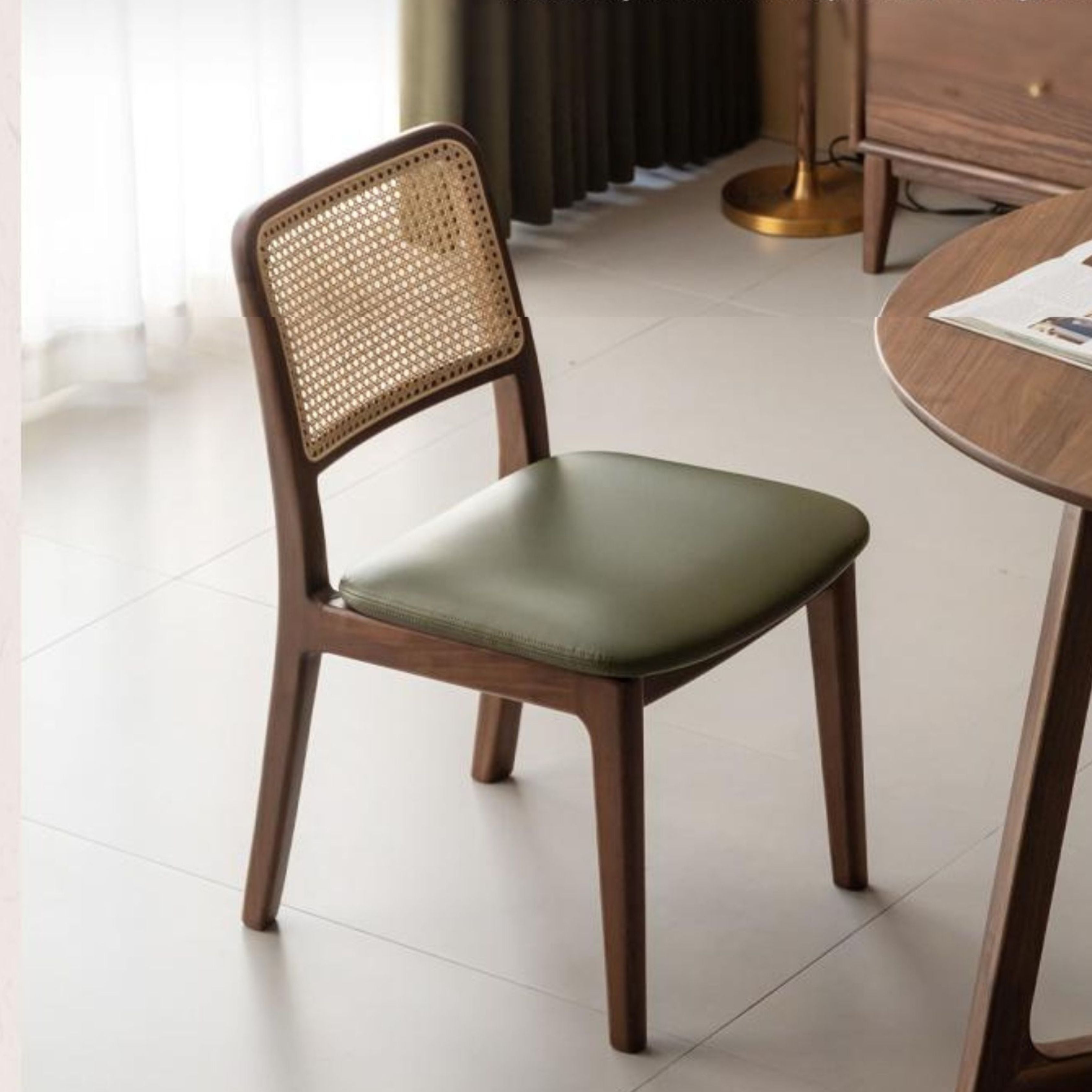 4 pcs Black Walnut, Oak Solid Wood Dining Chair