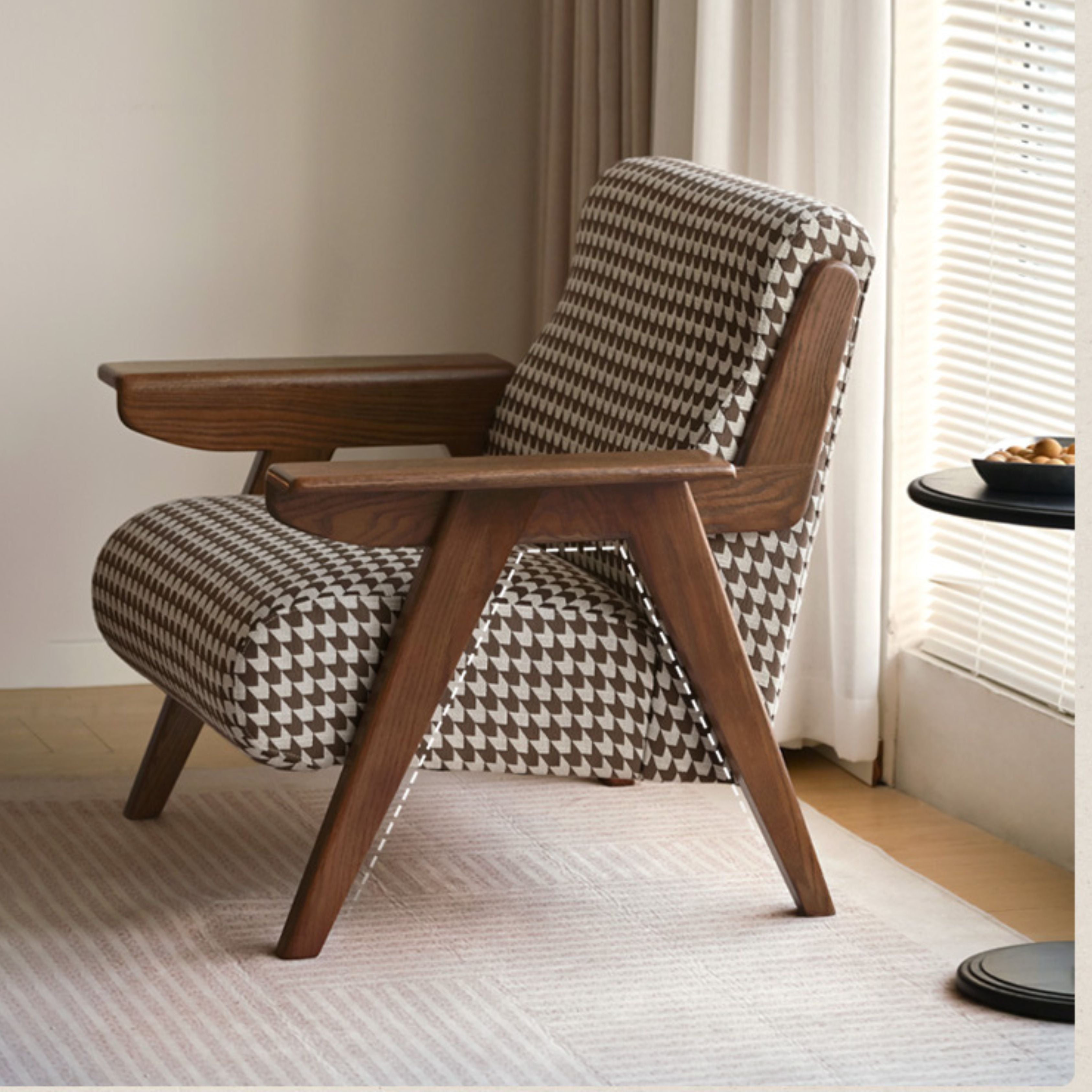 Oak Solid Wood Retro Armchair