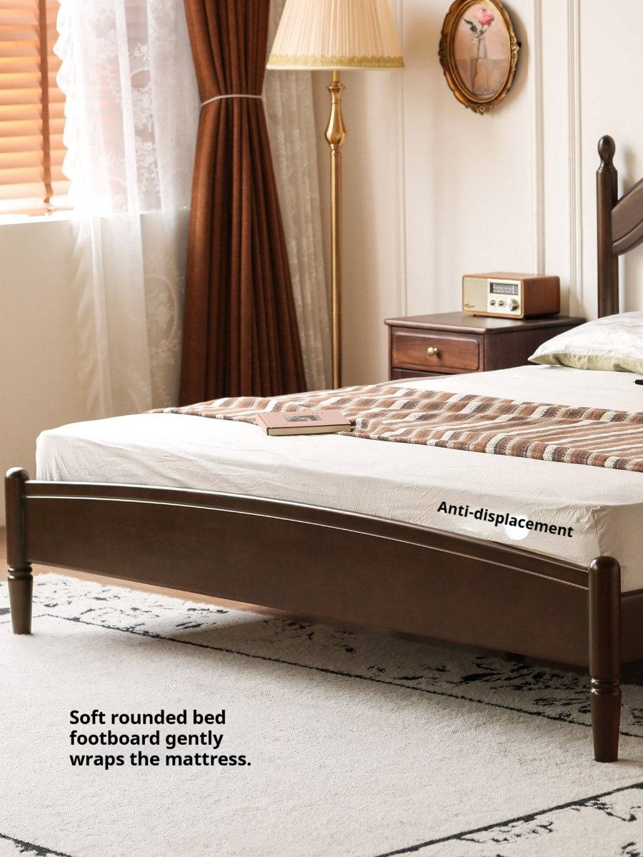Poplar Solid Wood Bed — American Windsor Style with Retro Vertical Strip Design