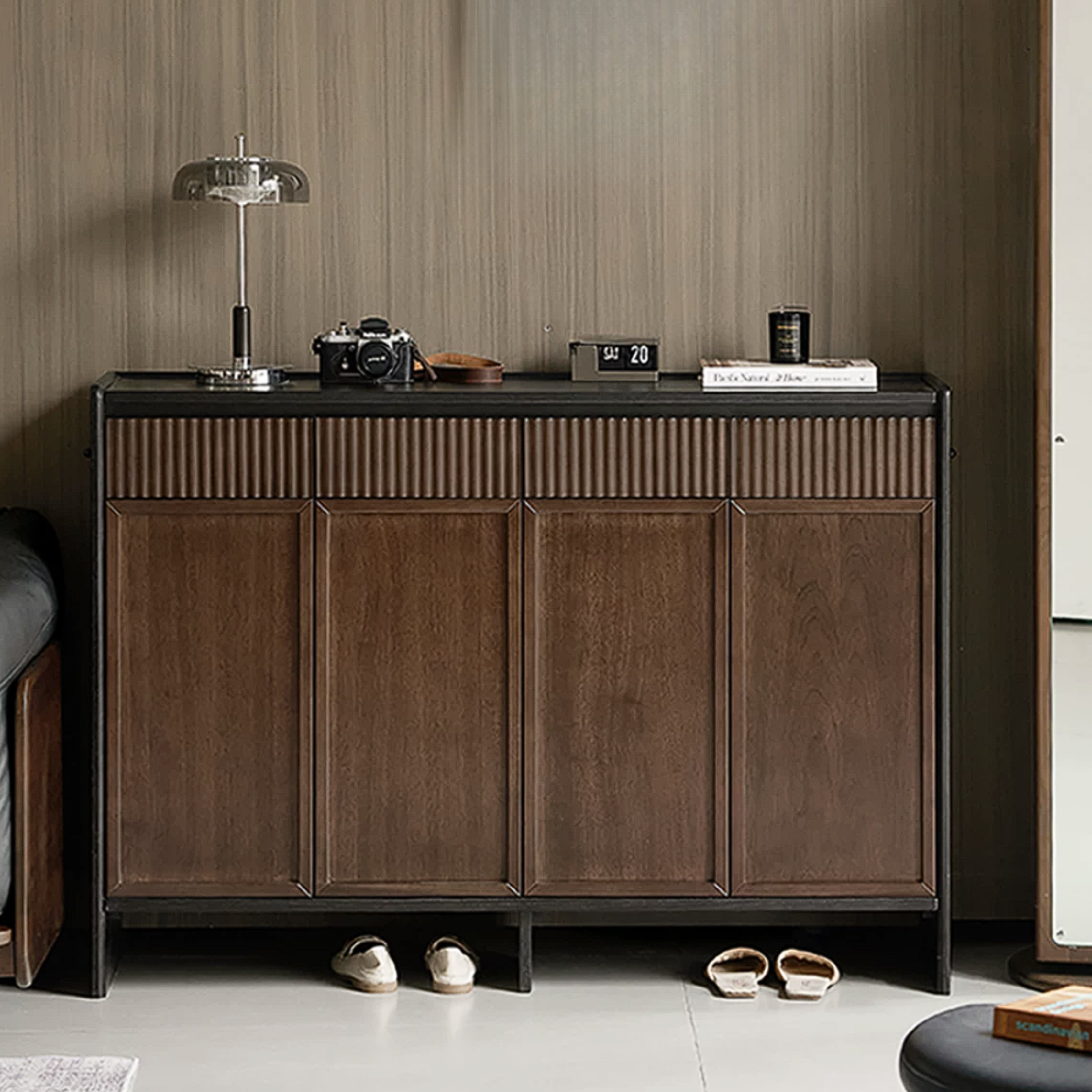 Oak Solid Wood Shoe Cabinet with Elegant Entrance Hall Style