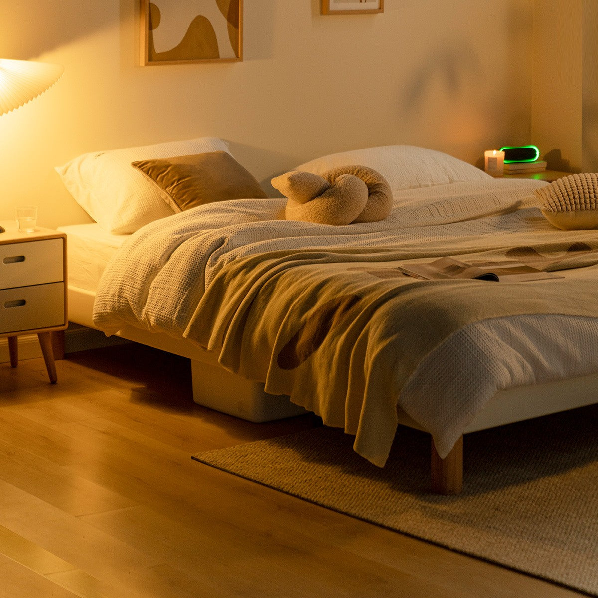 Poplar Solid Wood platform bed, headboard-free bed