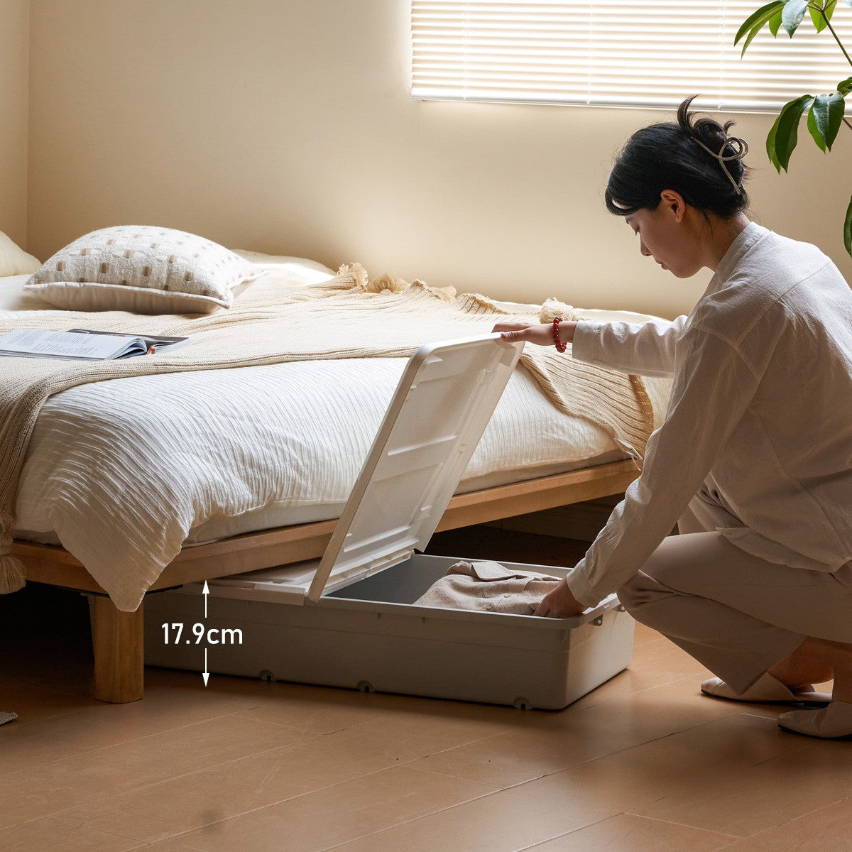 Beech Solid Wood Platform Bed, Headboard-Free Bed