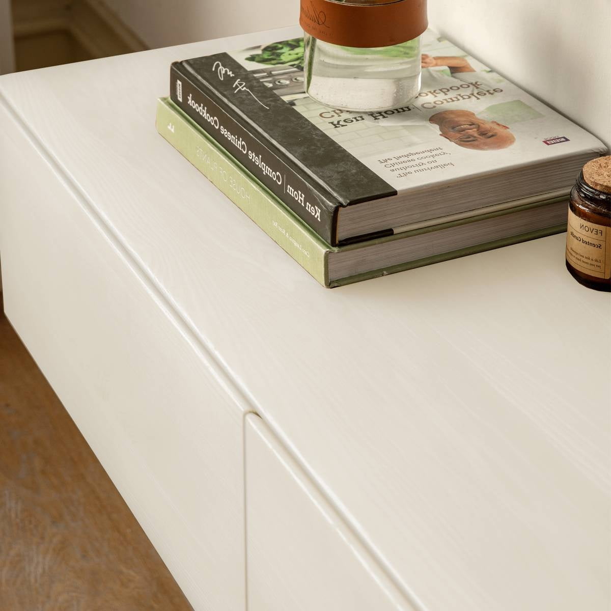 Oak, Tulipwood Solid Wood TV Cabinet with Light