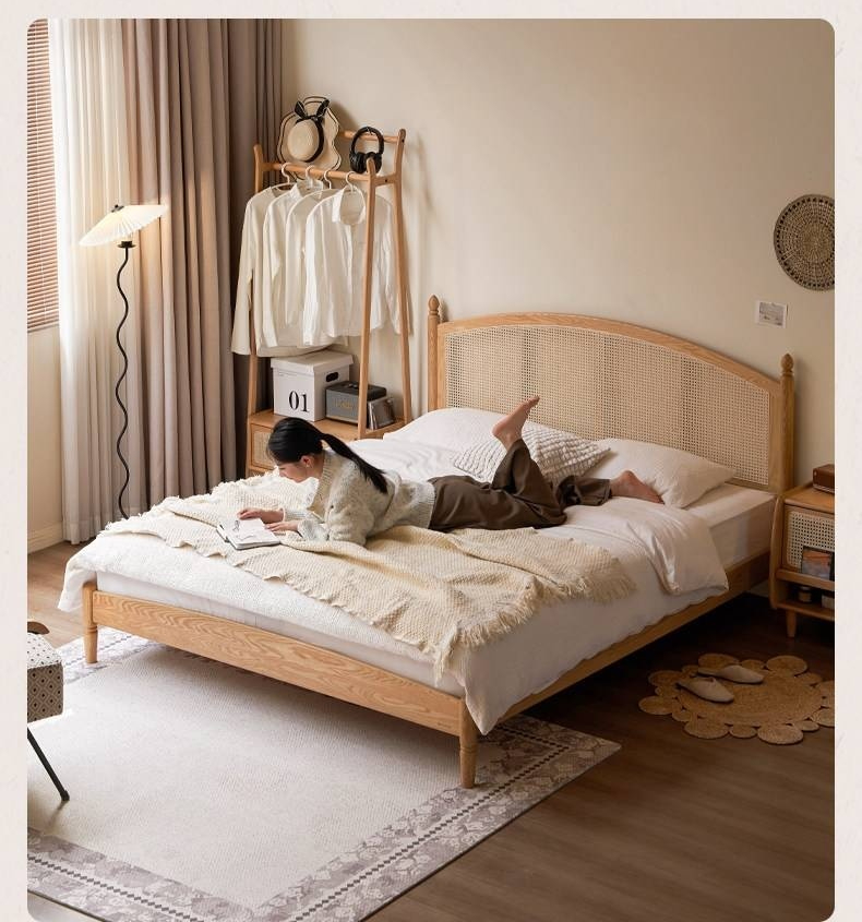 Oak Solid Wood Bed — Light Retro Style with Rattan Design