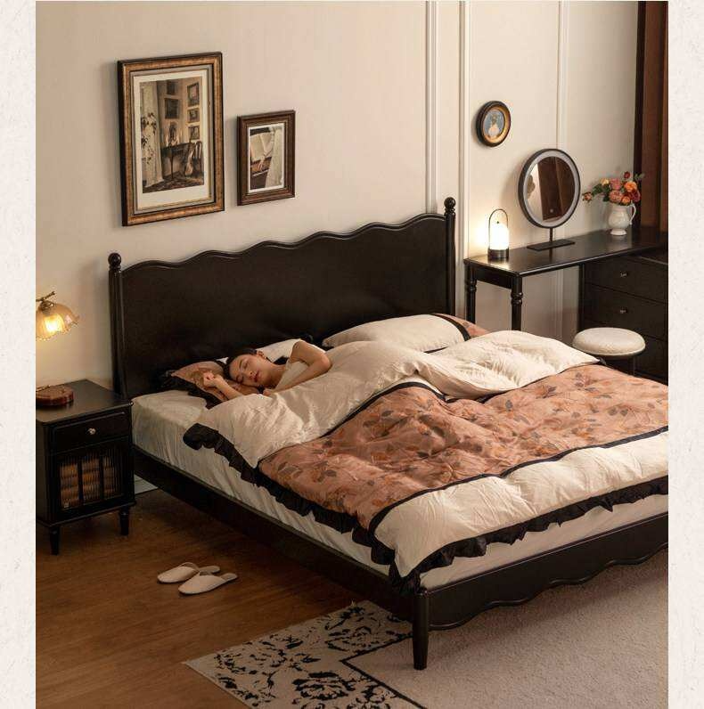 Rubberwood Solid Wood French Style Bed with Black Carved Headboard and Elegant Curved Frame