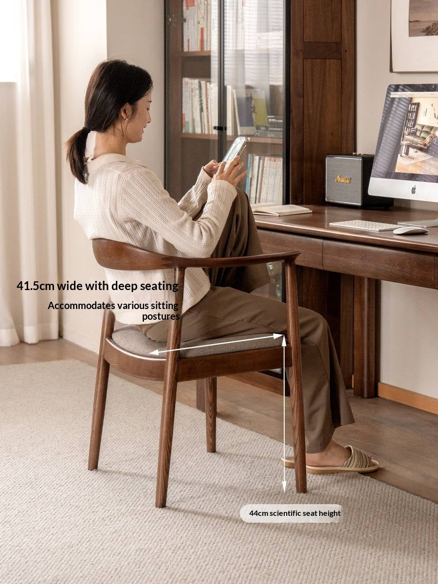 Ash Solid Wood Nordic Style Presidential Chair