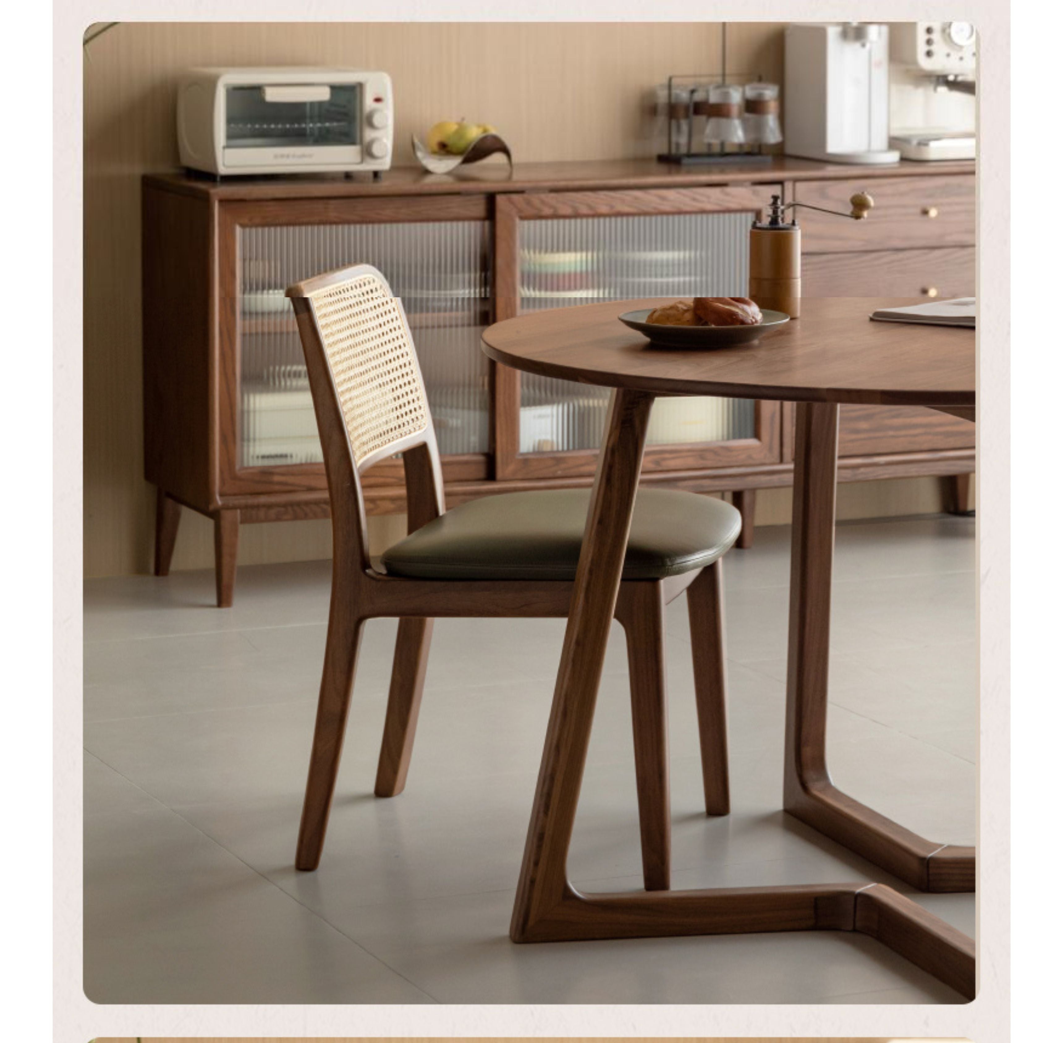 4 pcs Black Walnut, Oak Solid Wood Dining Chair