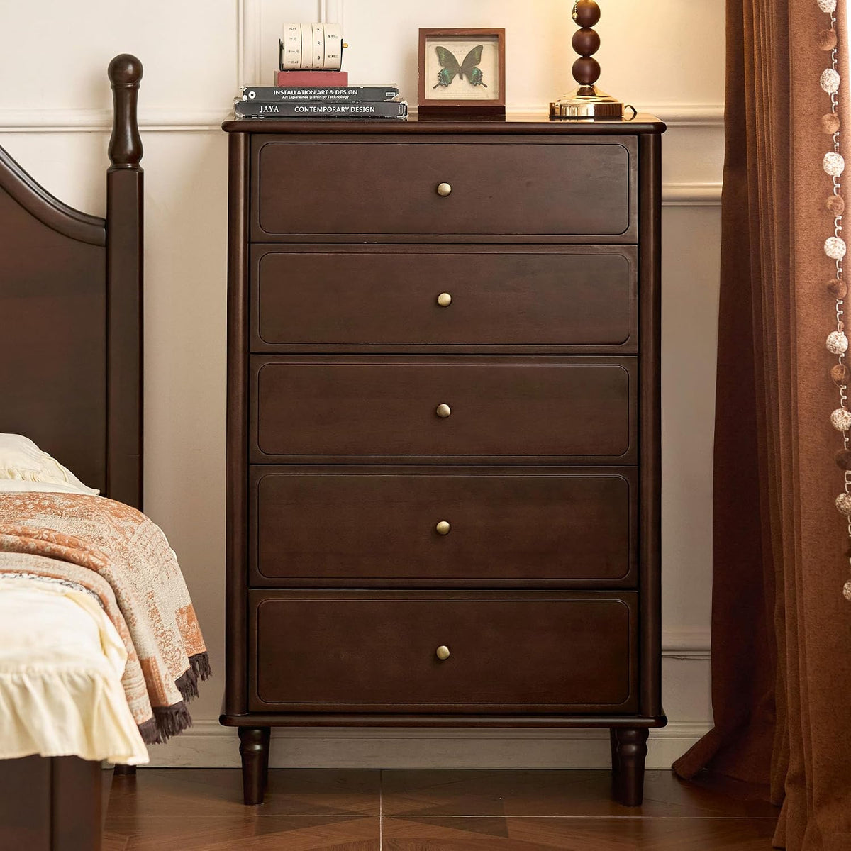 Poplar Solid Wood Traditional Dresser with Brass Knobs and Turned Spindle Legs