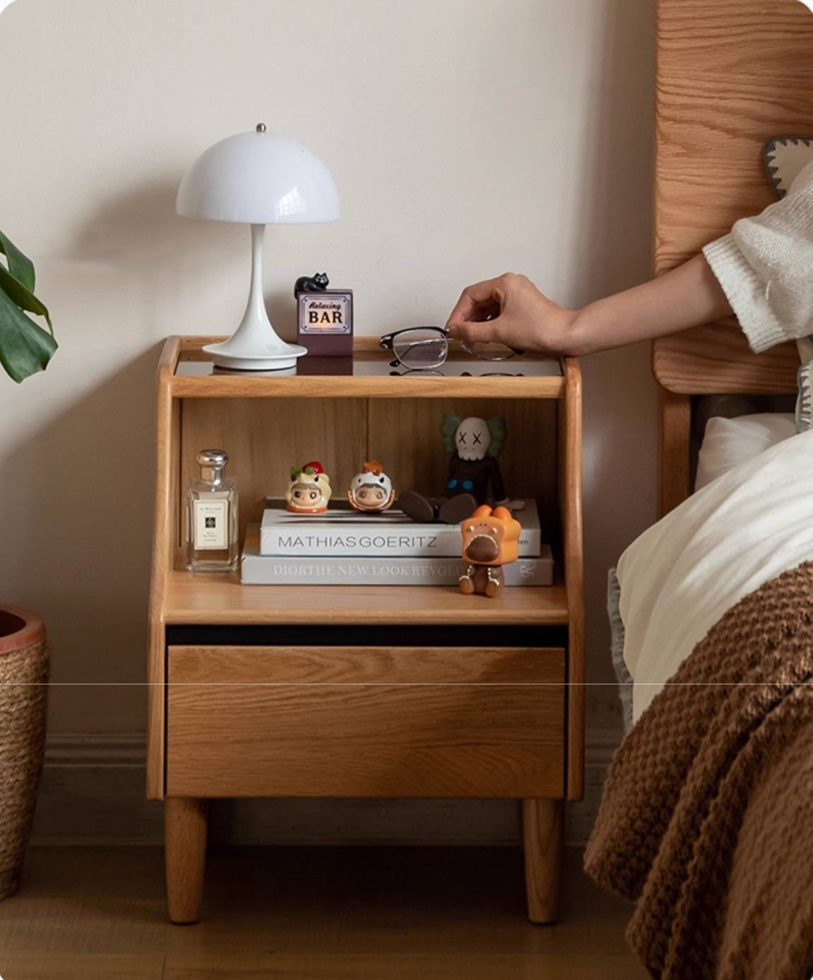 Solid RubberWood, Oak Solid Wood Nightstand with Glass Door with Storage