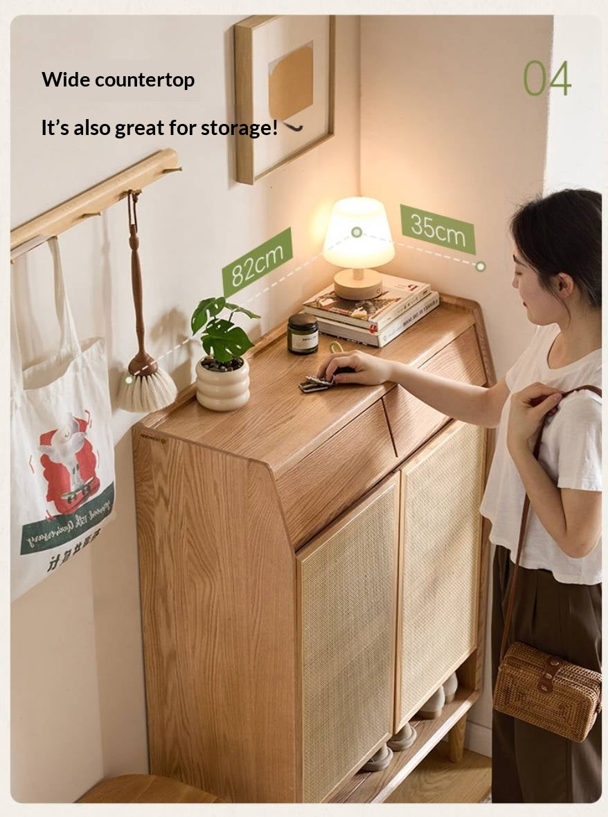 Oak Solid Wood Modern Entryway Shoe Cabinet with Drawers