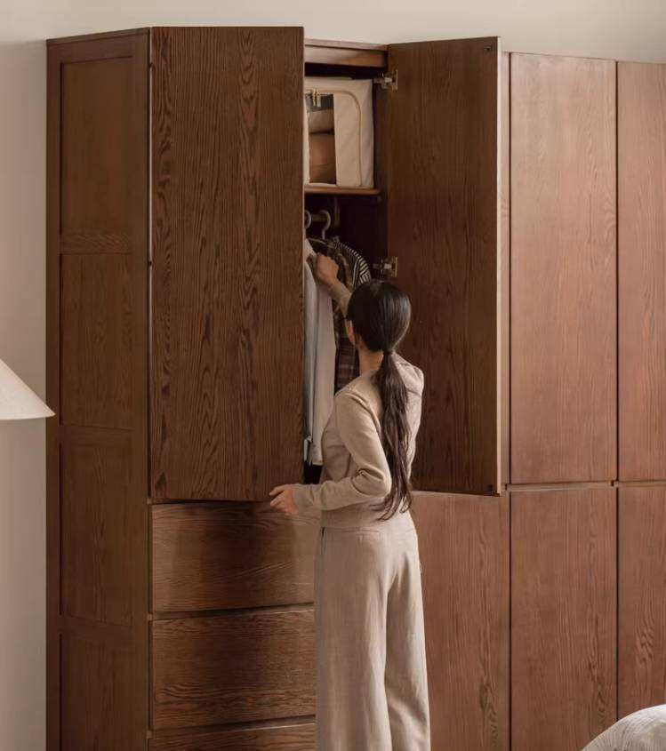 Oak Solid Wood Modern Sectional Wardrobe