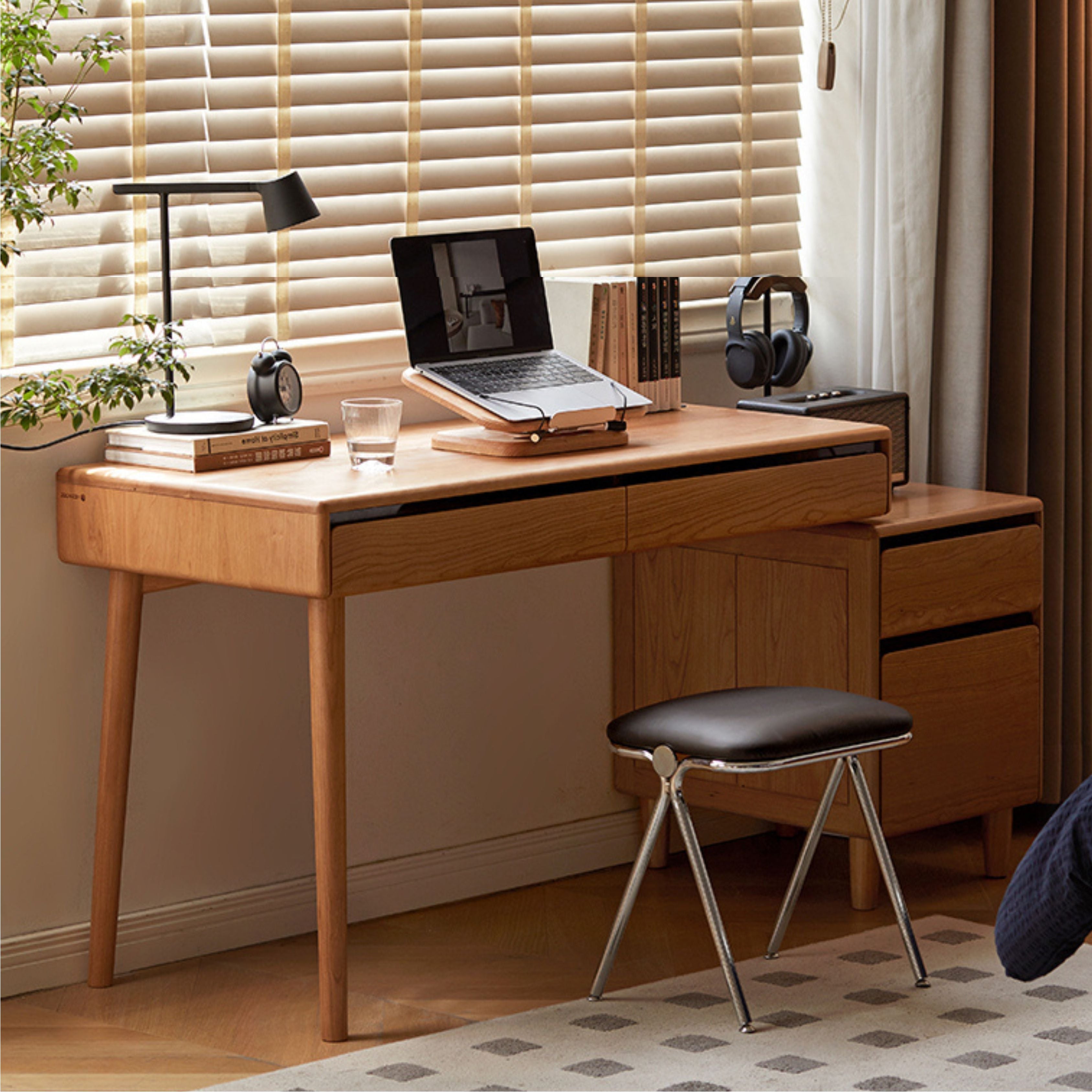 Cherry Solid Wood Retro Retractable Computer Desk