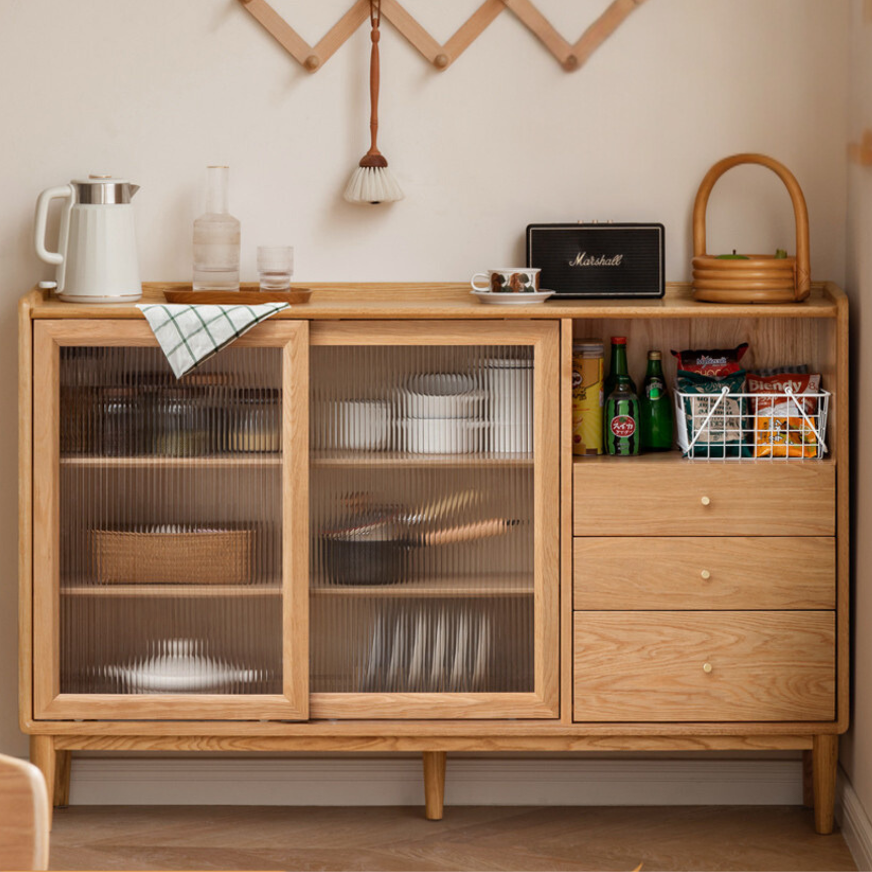 Oak, Ash, Black Walnut, Cherry, Beech Solid Wood, Solid RubberWood Ultra-thin Sideboard Sliding Door