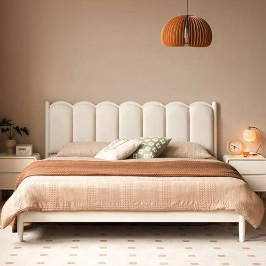 Rubberwood Solid Wood Upholstered Bed with Scalloped Headboard, French Cream Style