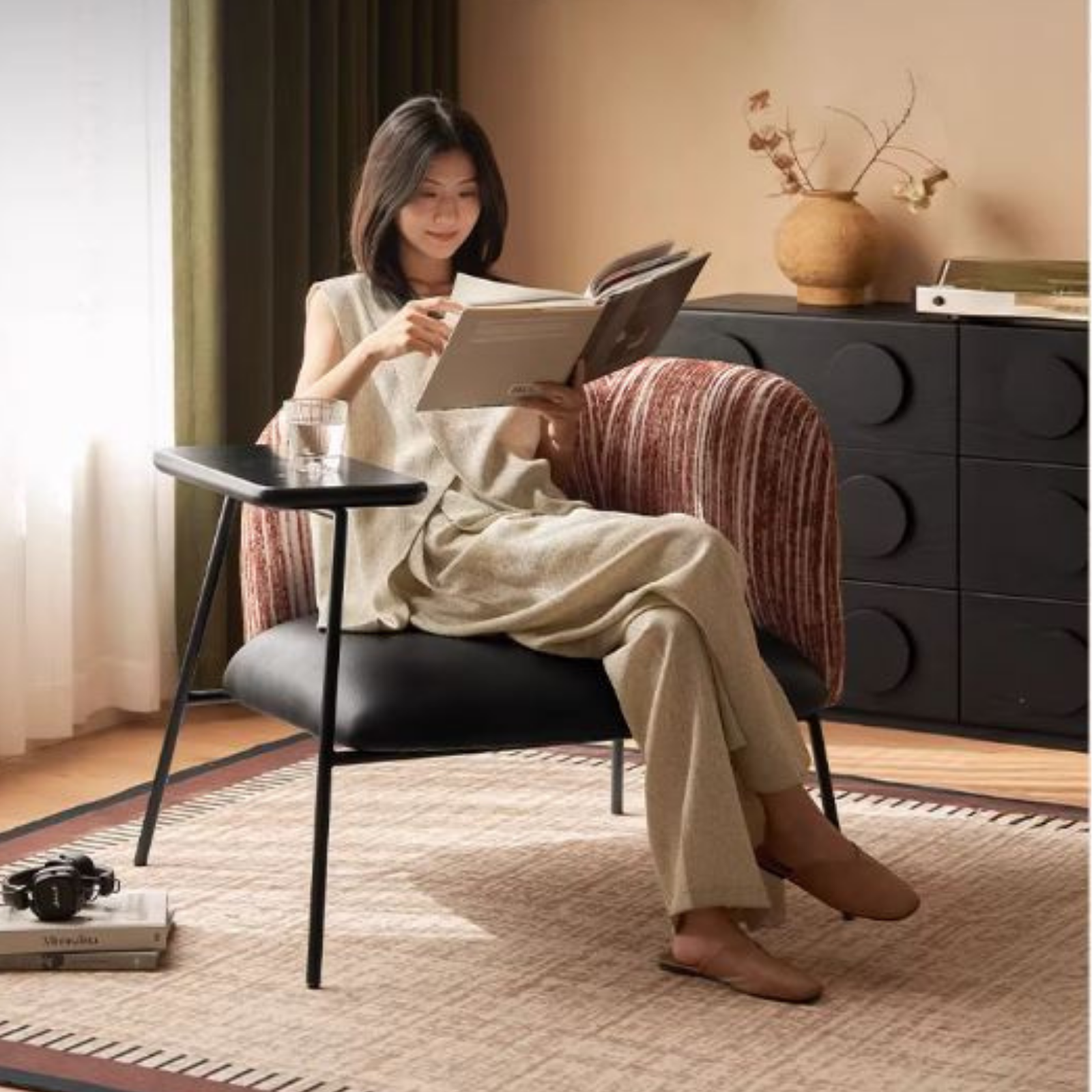 Modern Lounge Chair with Integrated Side Table, Upholstered Wraparound Accent Chair with Metal Frame