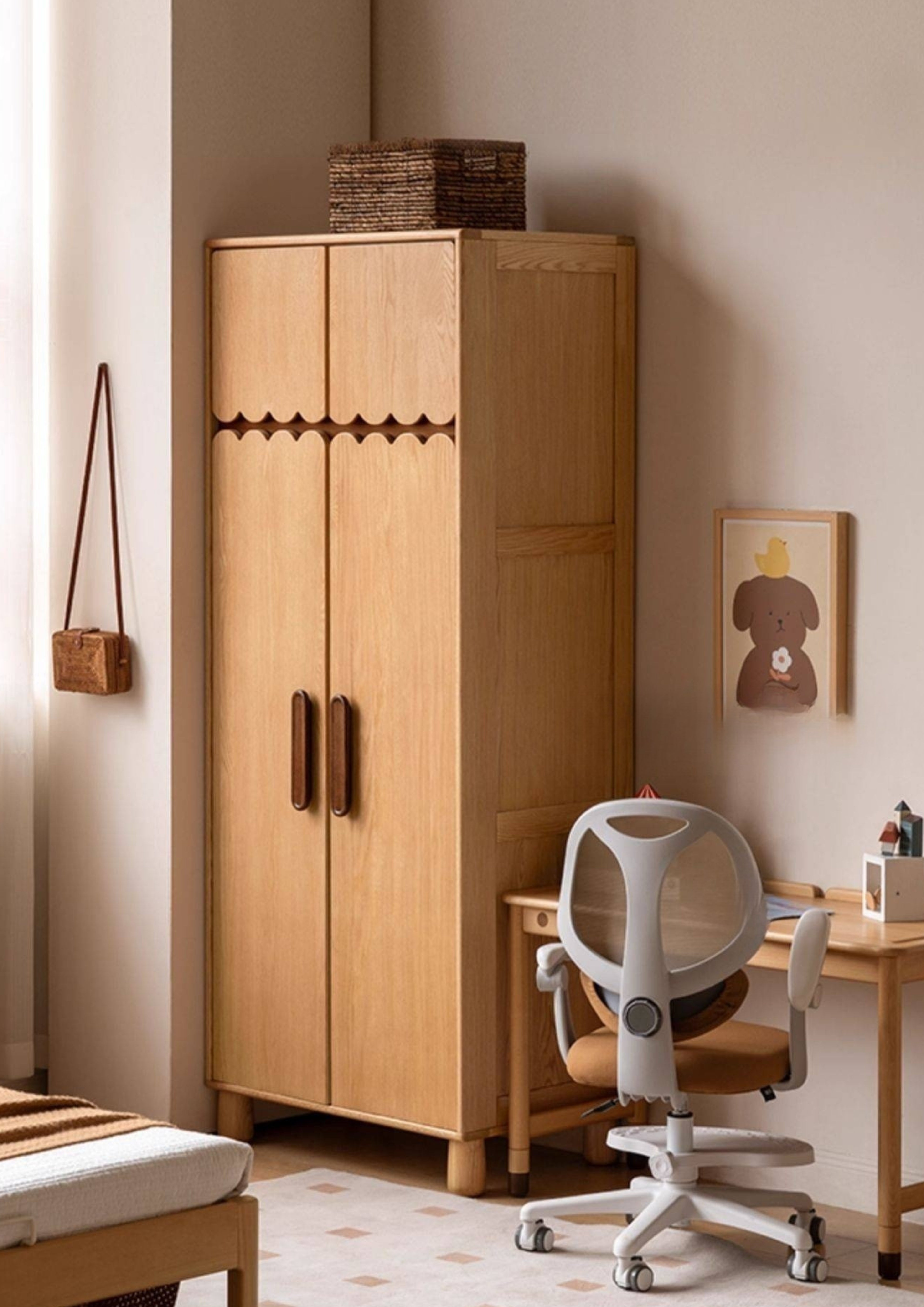Oak Solid Wood Original Wood Style Children's Wardrobe