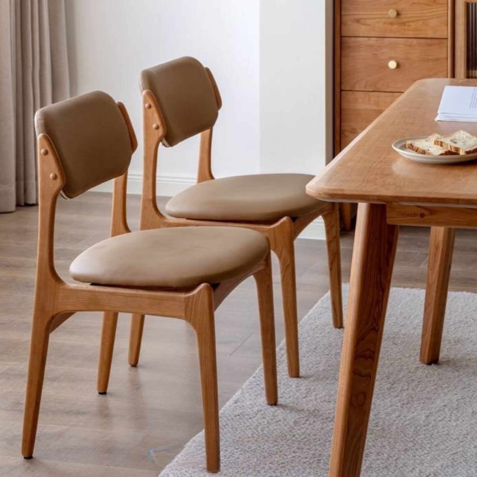 Set 4 pcs Cherry Solid Wood Vintage Dining Chairs Soft Bags Backrests