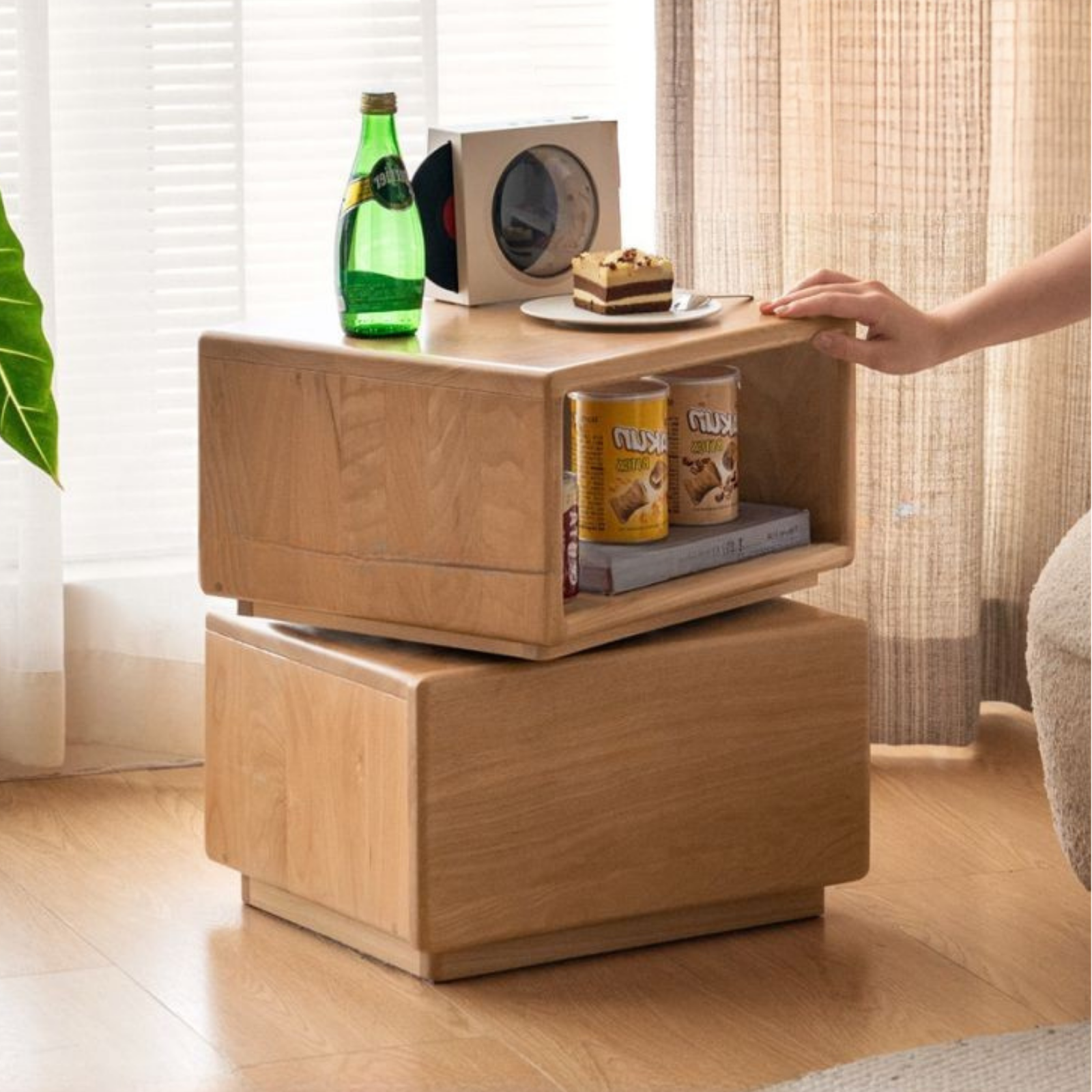 Beech Solid Wood Floor Rotating Side Table