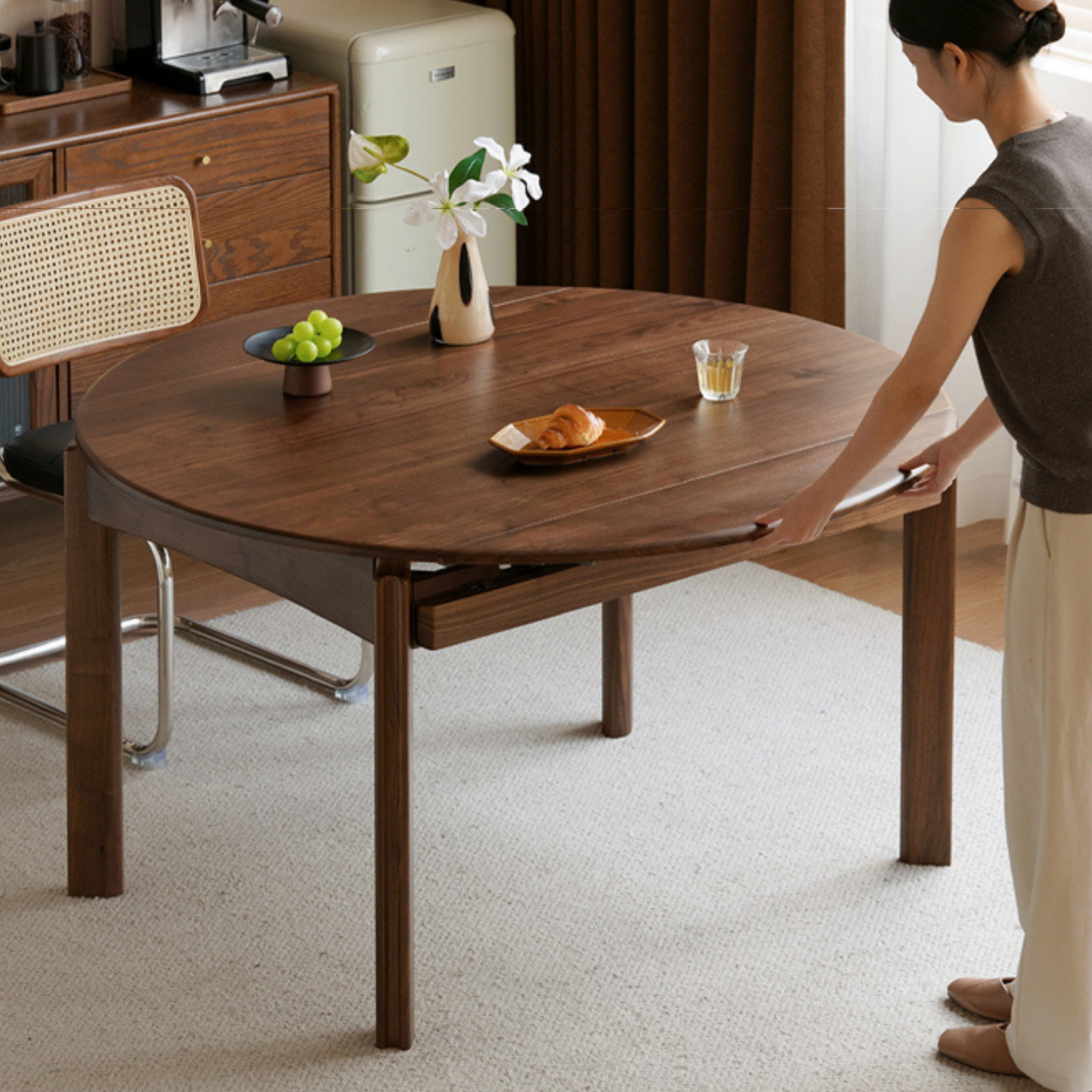 Black Walnut Solid Wood Retractable Round Dining Table