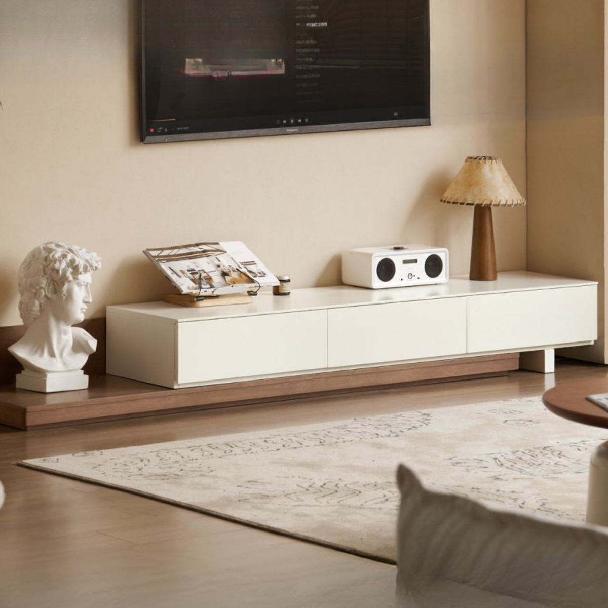 Solid RubberWood Extendable TV Stand with Two-Tone Color Block Design