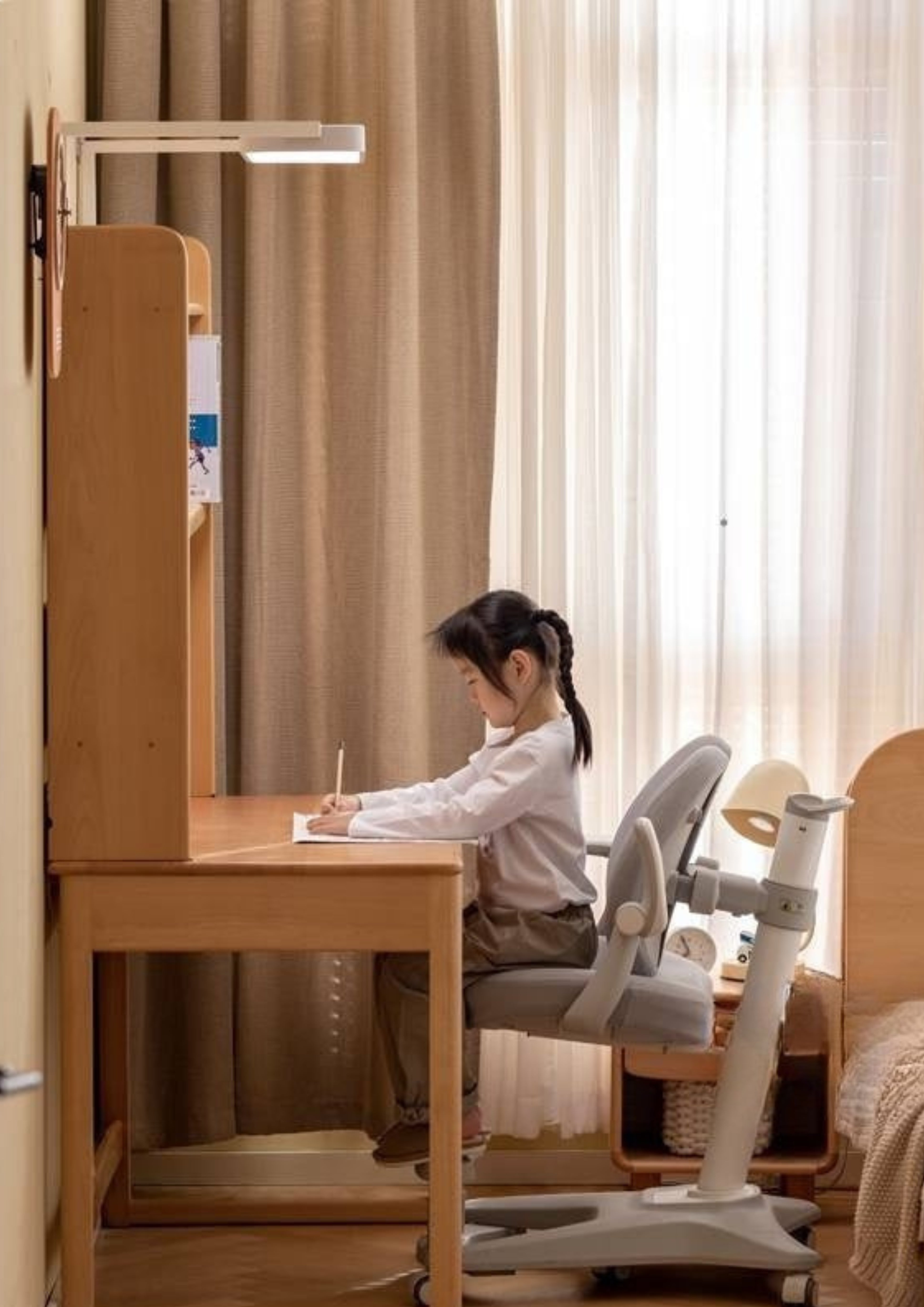 Beech Solid Wood Bookshelf Integrated Сhildren's Learning Desk